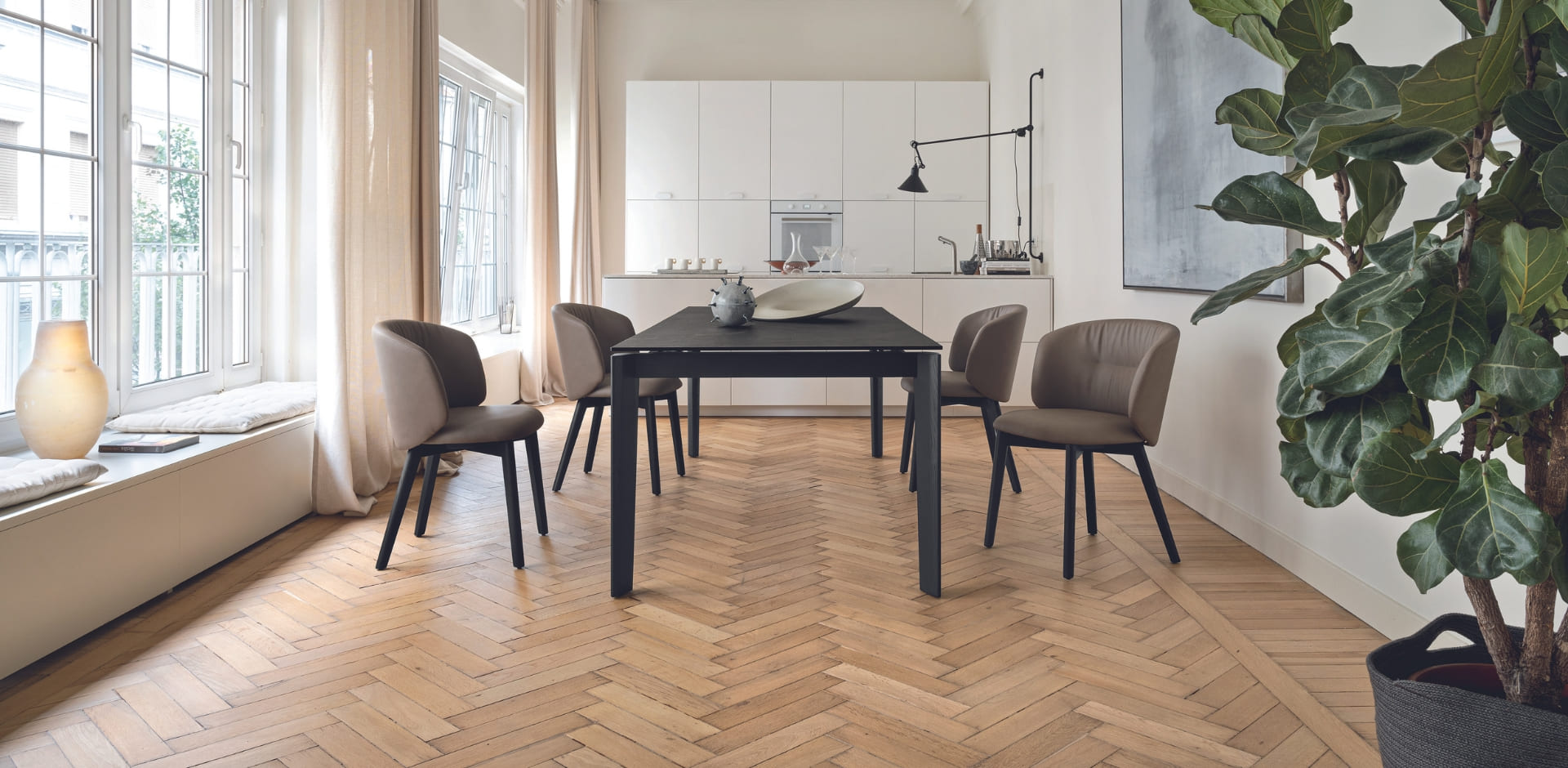 Dogma W70.9"-94.5" Rectangular Ceramic/Wood Extendable Dining Table