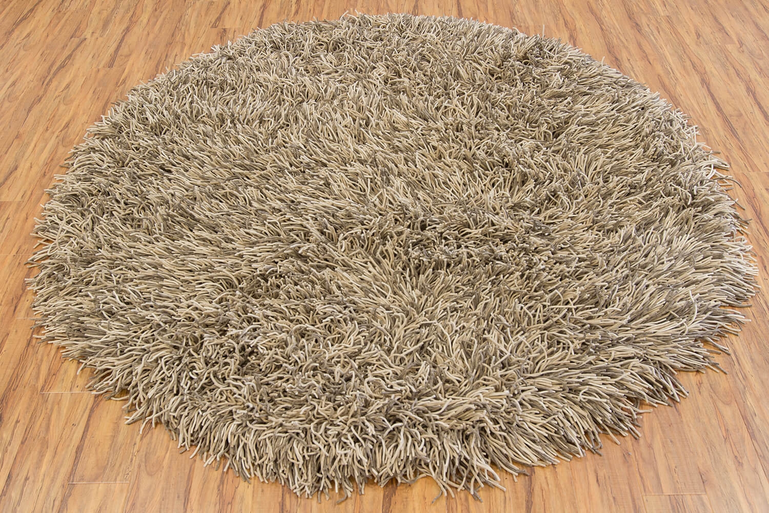 Cyrah Wool Hand-woven Rug