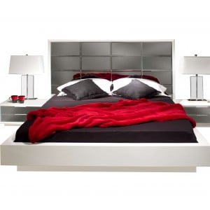 Mera Lacquer/Mirror Platform Bed by Sharelle Furnishings