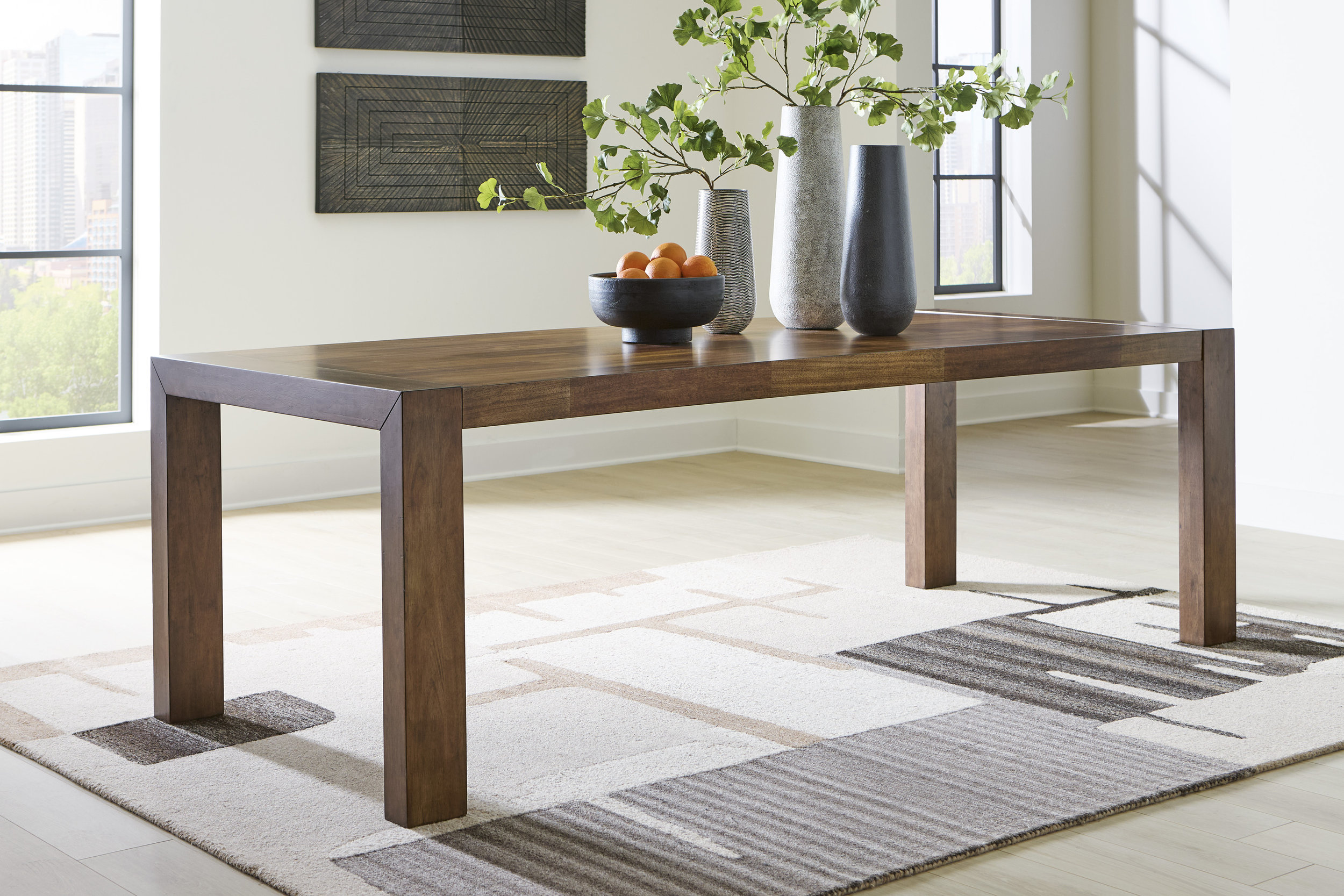 Kraeburn Rectangular Wood Dining Room Set