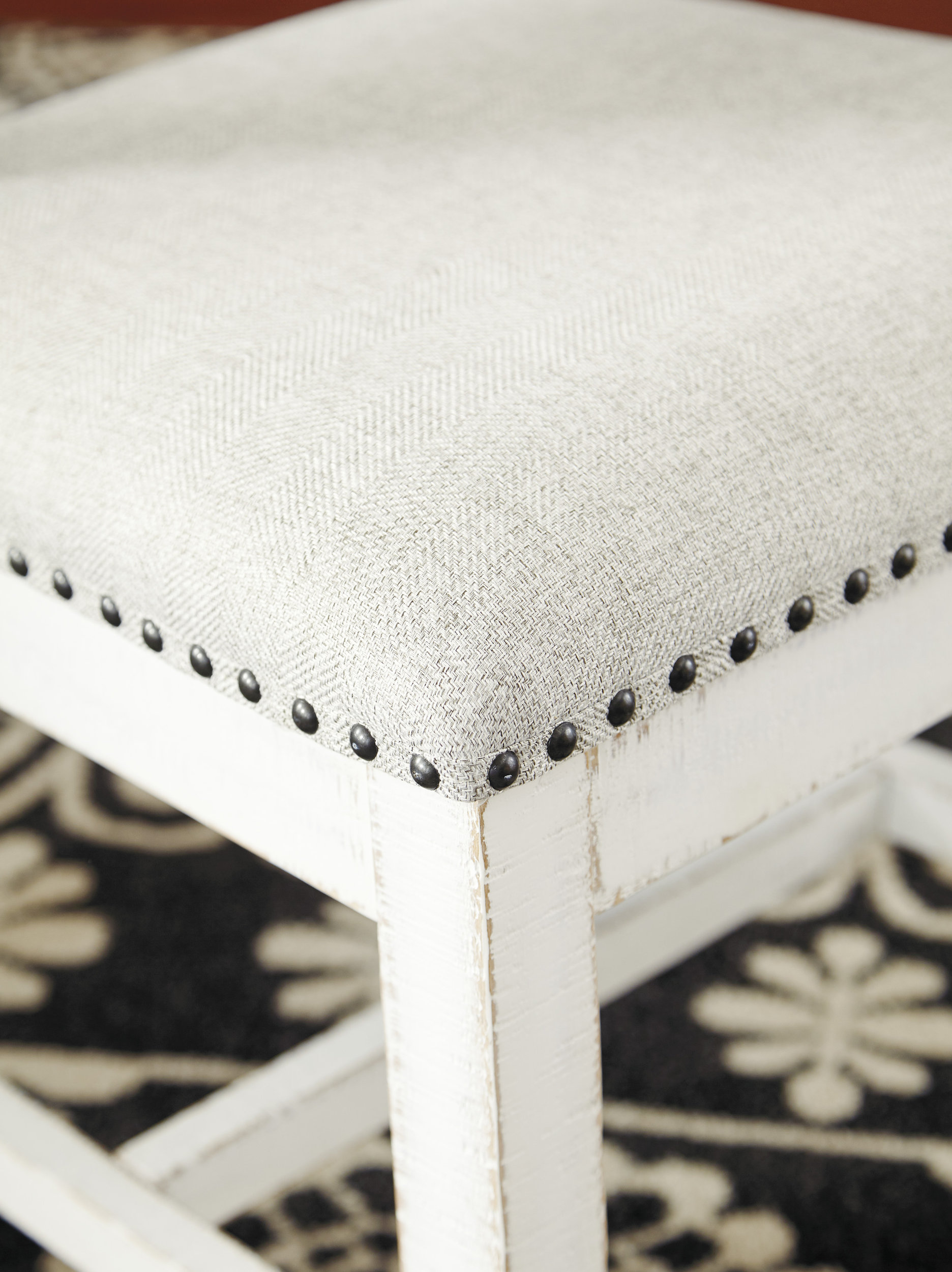 Valebeck Cottage-Chic Ladderback Dining Chair | Vintage White