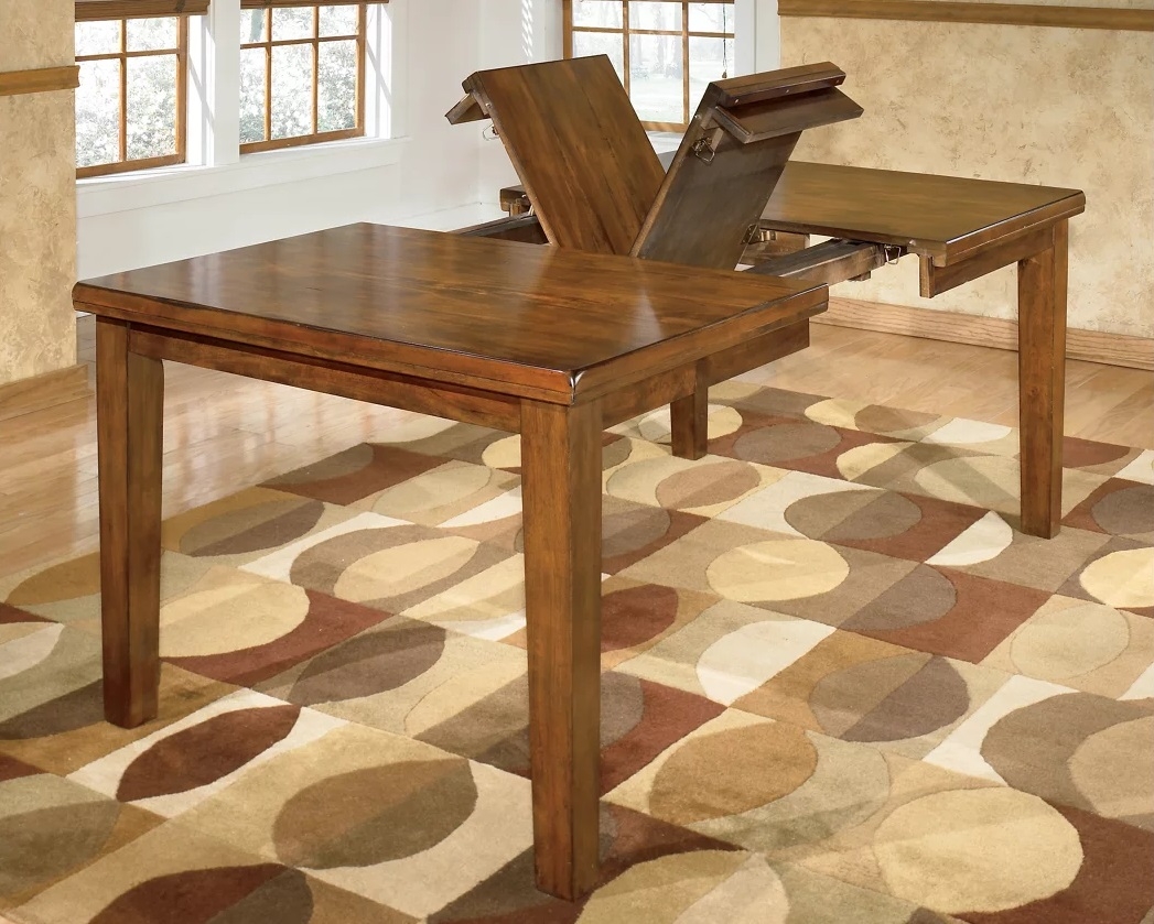 Ashley SM Ralene Wood Extendable Dining Room Set