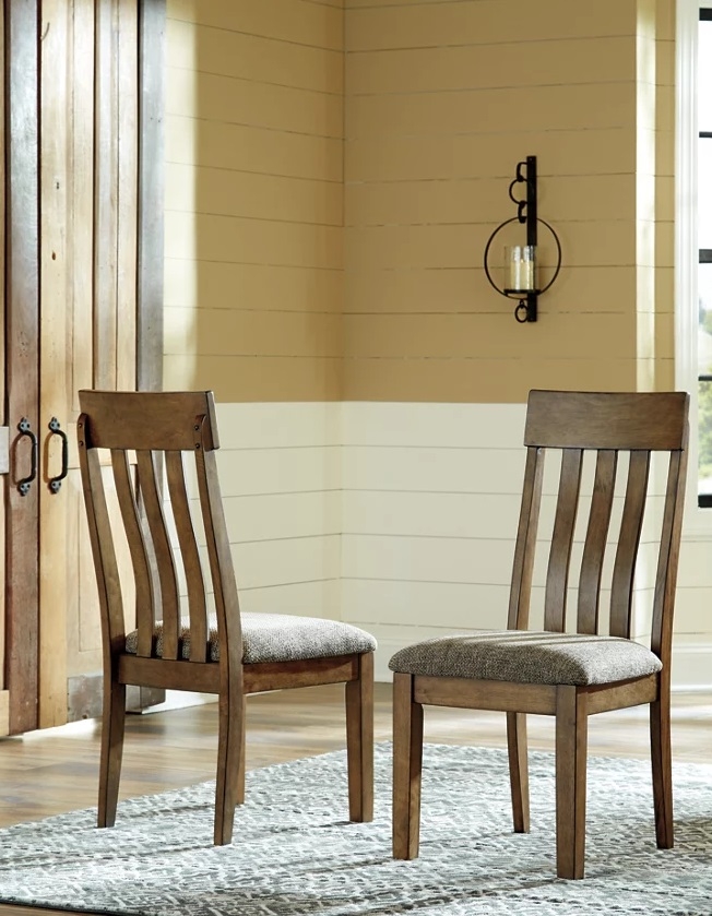 Flaybern Wood Extendable Dining Room Set