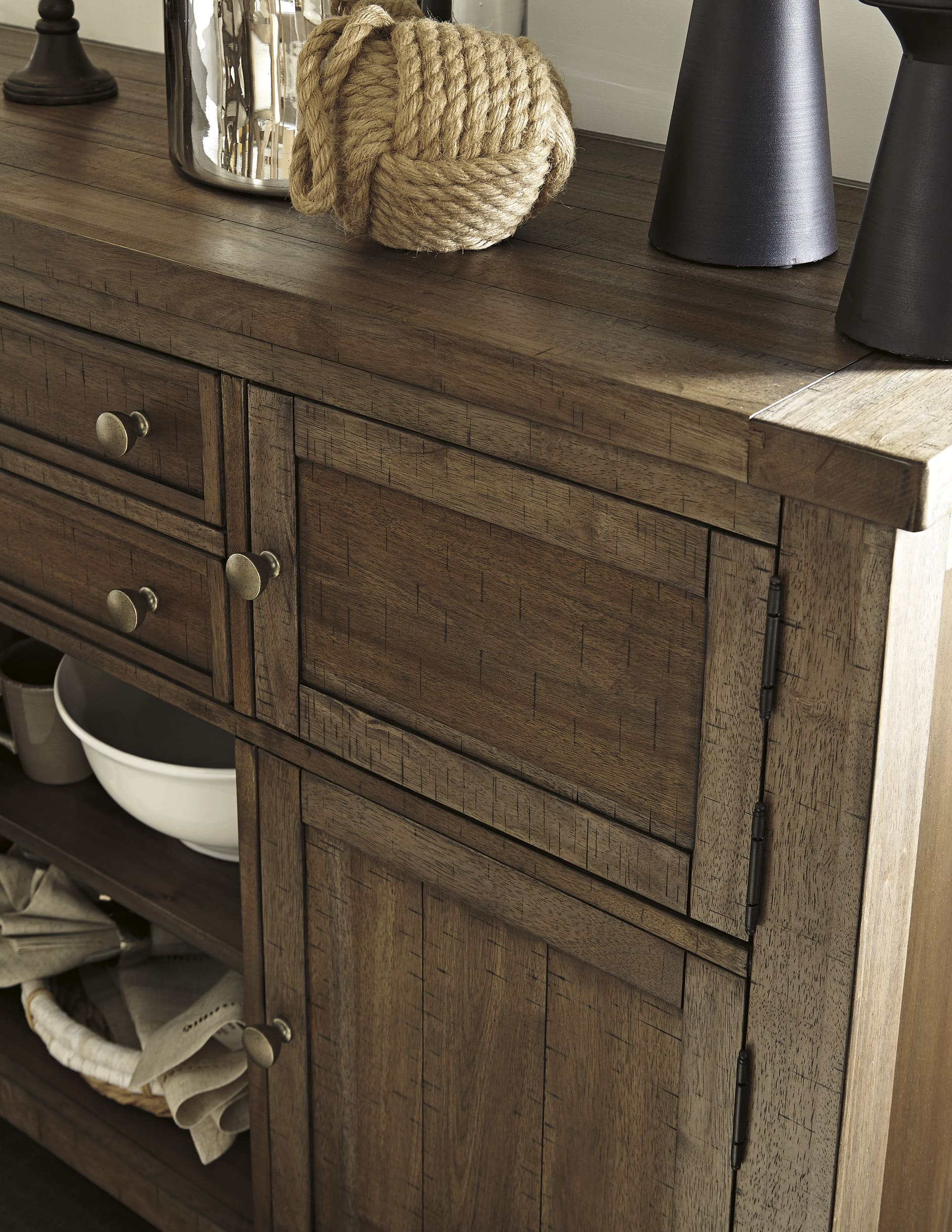SM Moriville Wood Server w/4 Doors, 2 Drawers & 1 Shelf