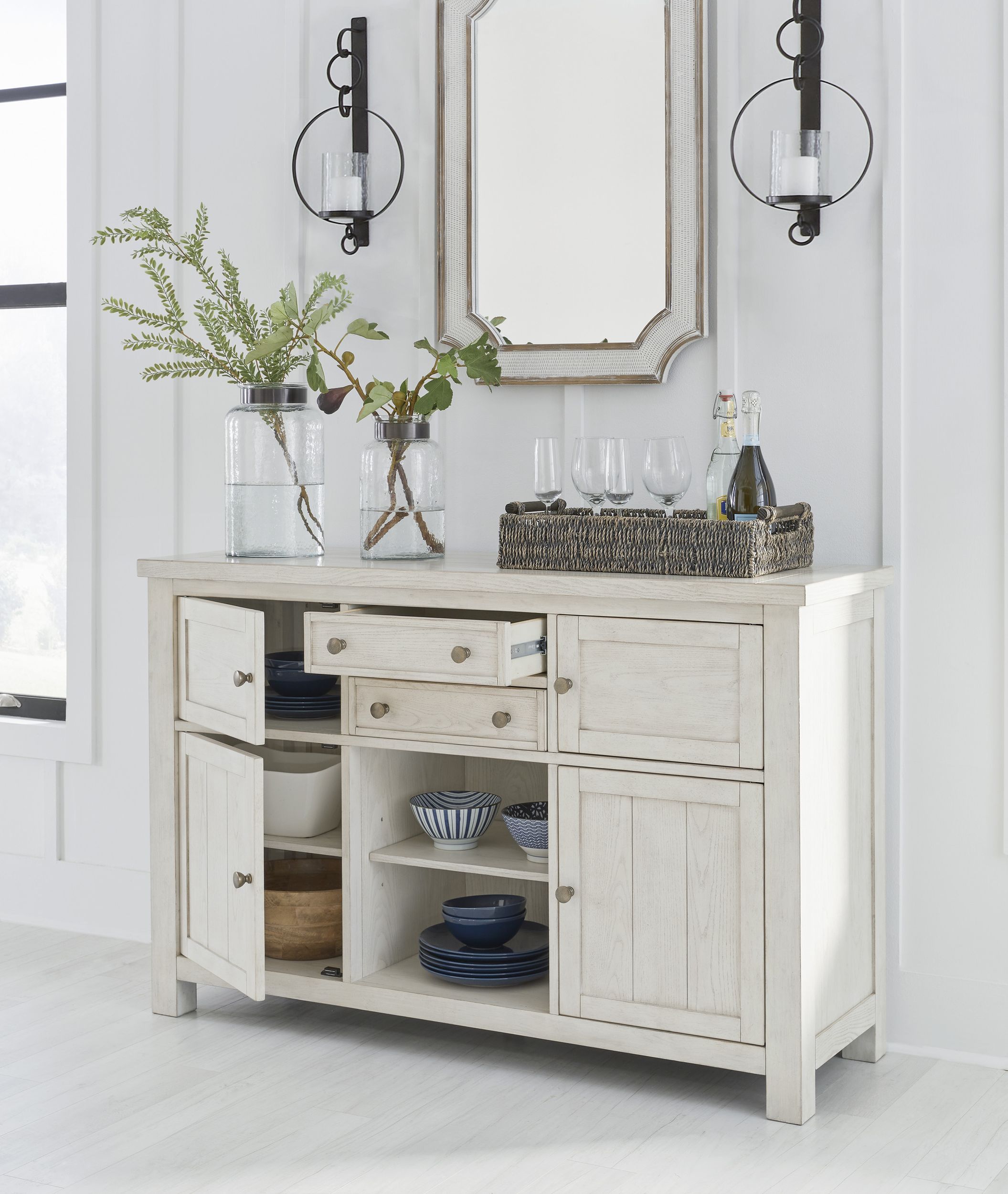 Robbinsdale Extendable Dining Set - Antique White | Ashley