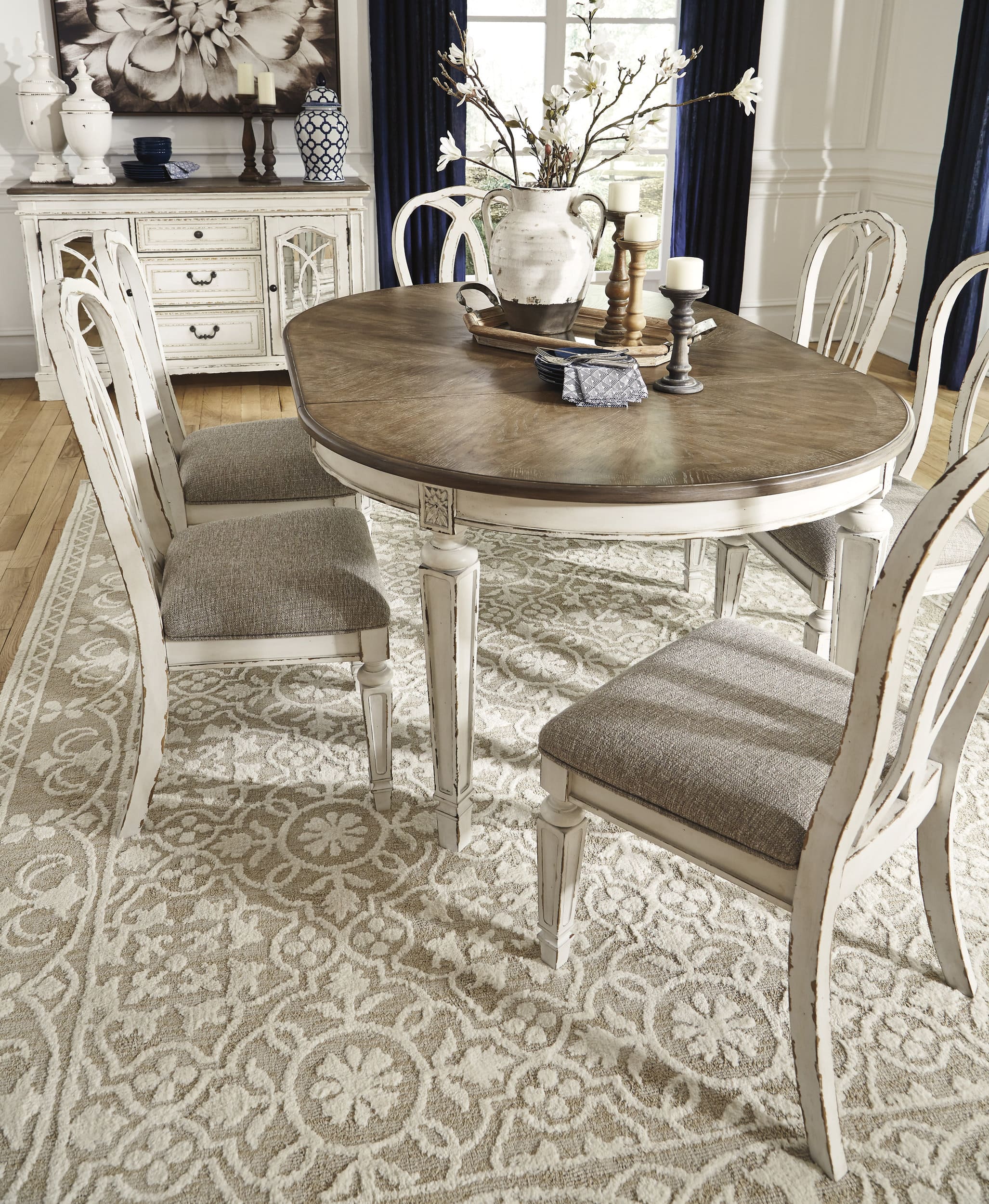 Realyn Oval Extendable Dining Set - Chipped White | Ashley