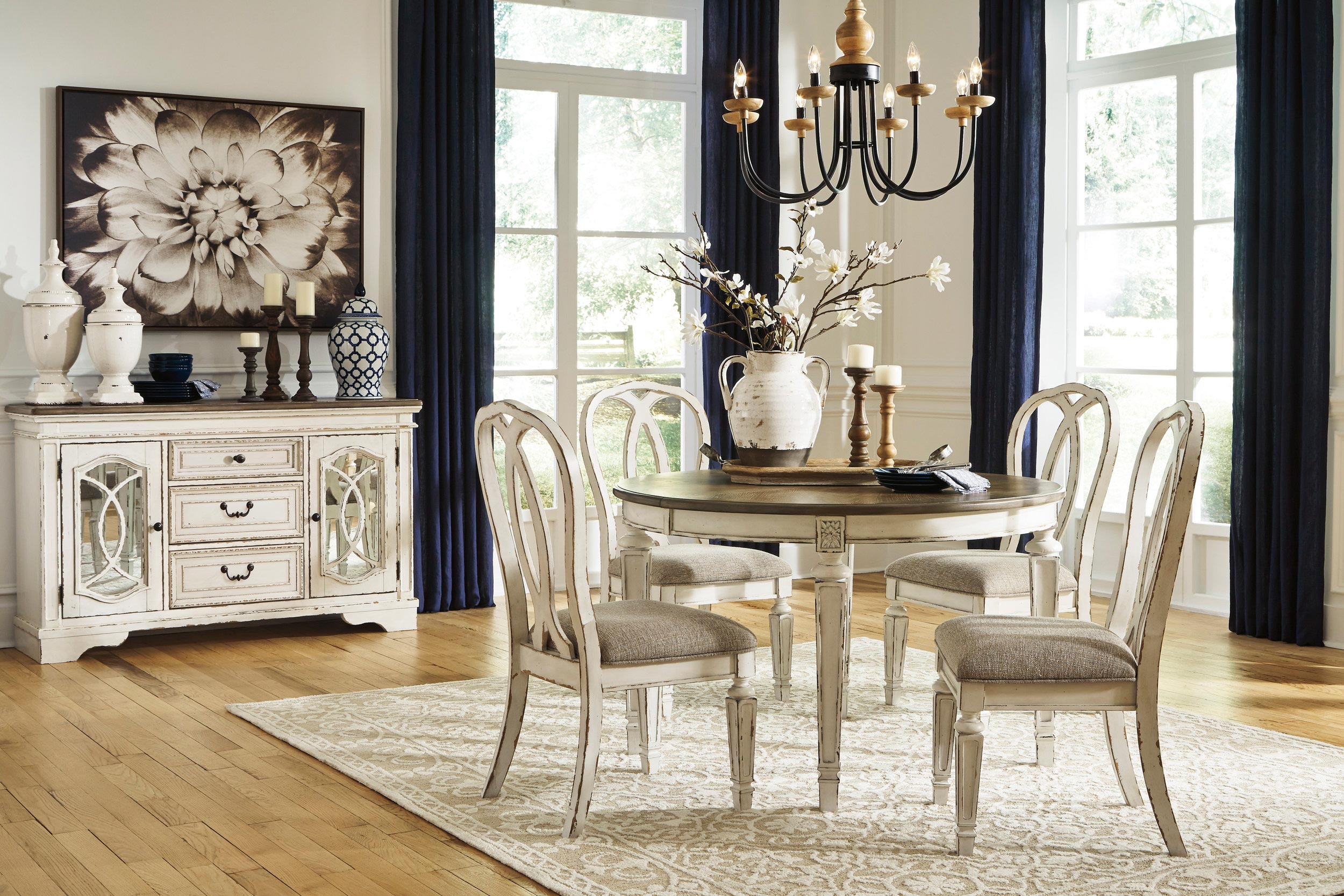 Realyn Oval Extendable Dining Table - Chipped White | Sohomod