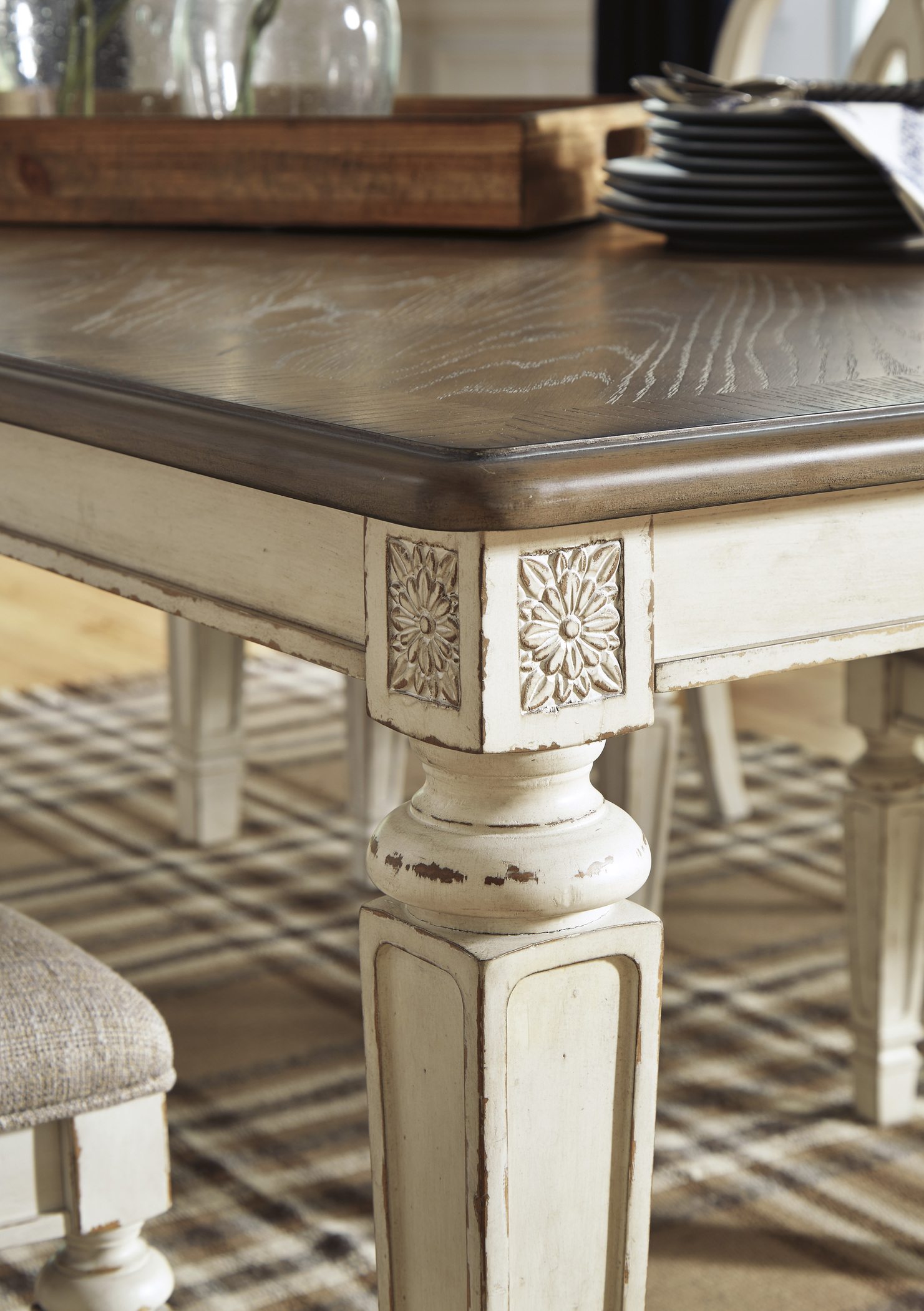 SM Realyn Wood Rectangular Extendable Dining Table