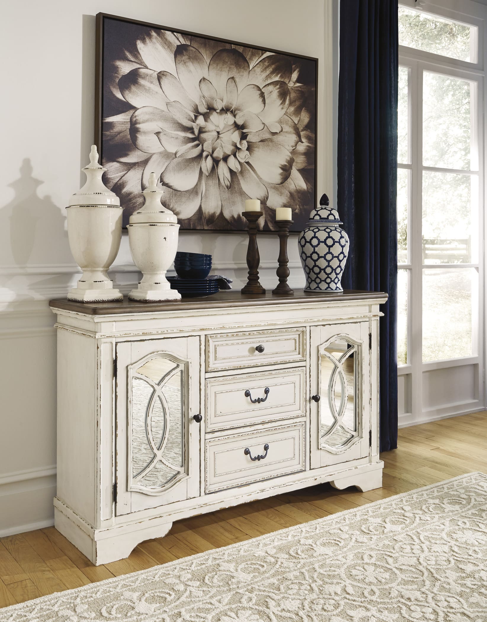 Realyn Wood Server w/2 Doors & 3 Drawers