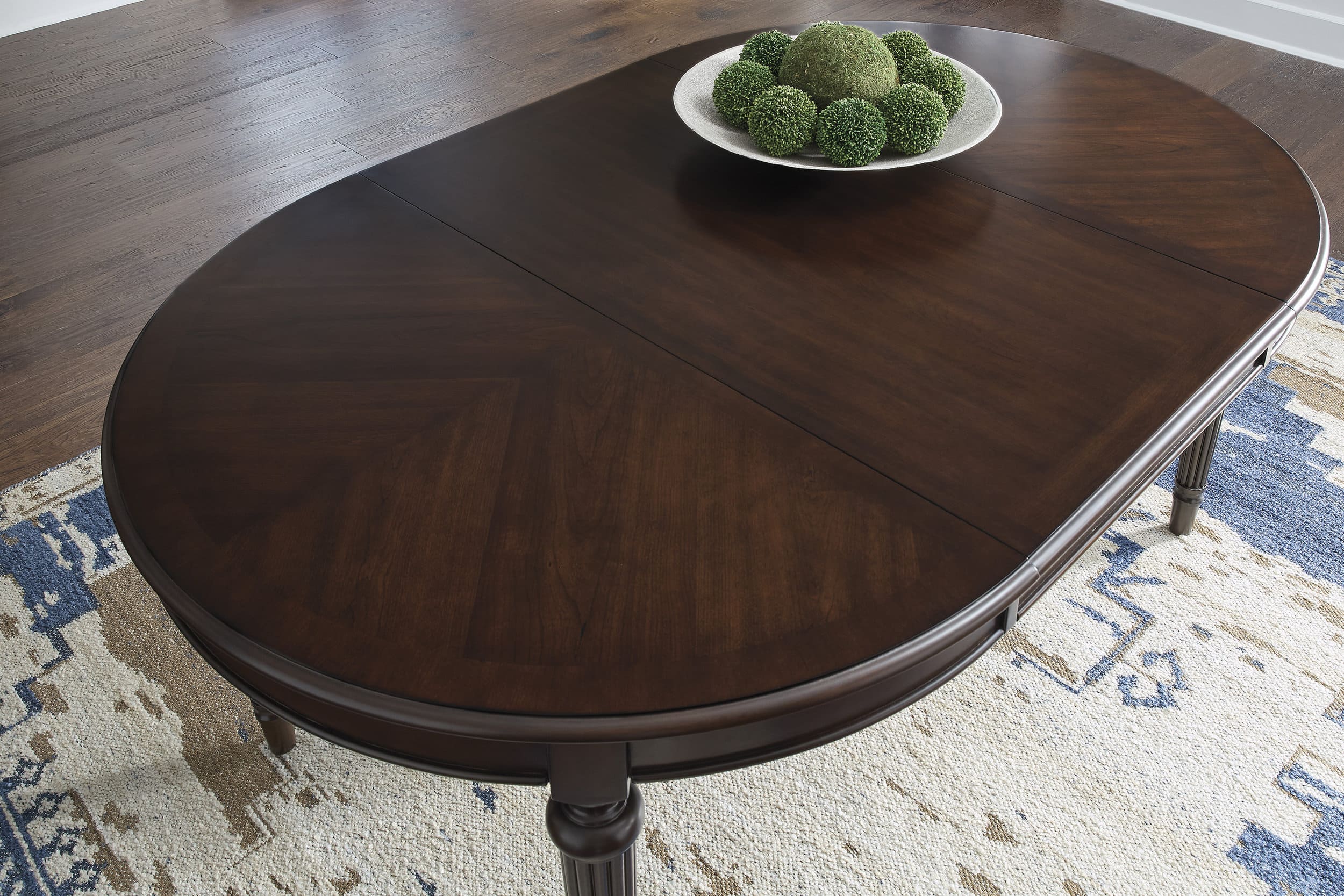 Lavinton Oval Wood Extendable Dining Table - Brown | Sohomod