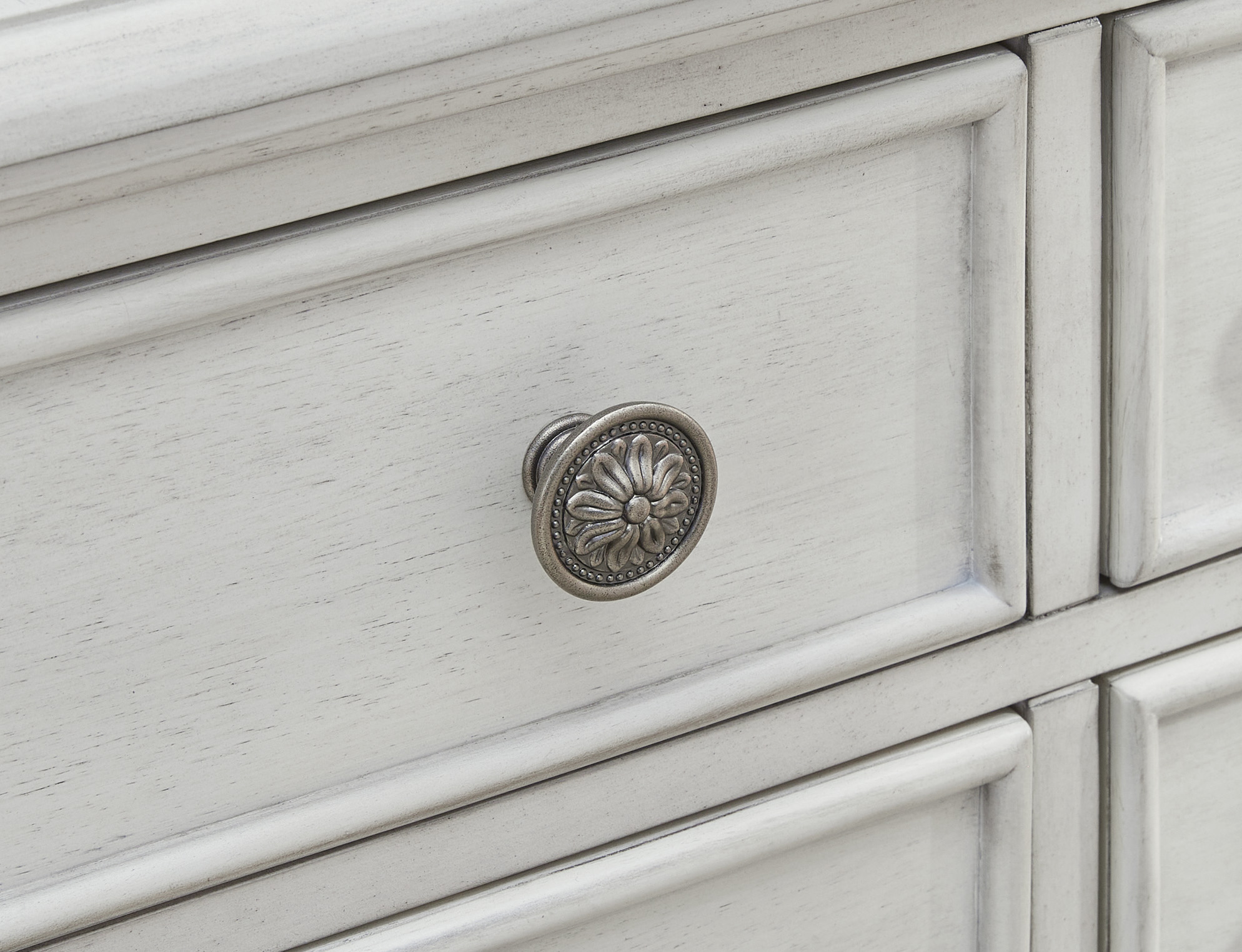 Montelaine Wood Dining Room Server - 4 Drawers, Antique White