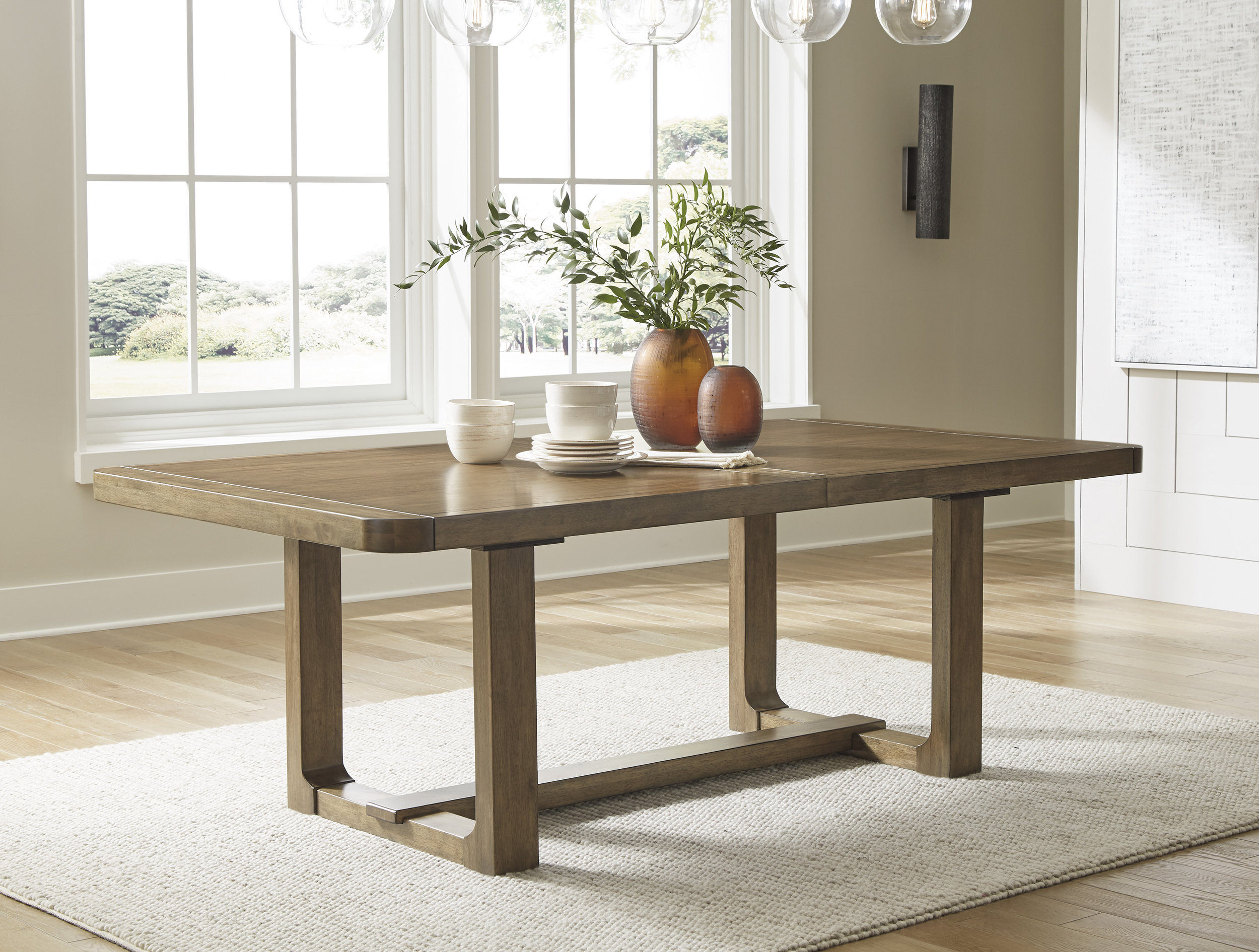 Cabalynn Rectangular Extendable Dining Room Set | Light Brown