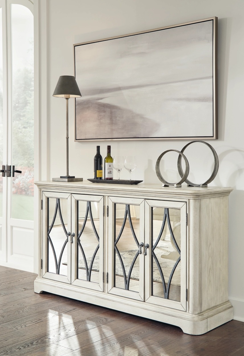 SM Arlendyne Wood Server w/4 Doors
