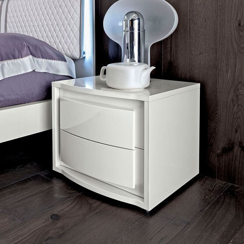 Dama Bianca Nightstand