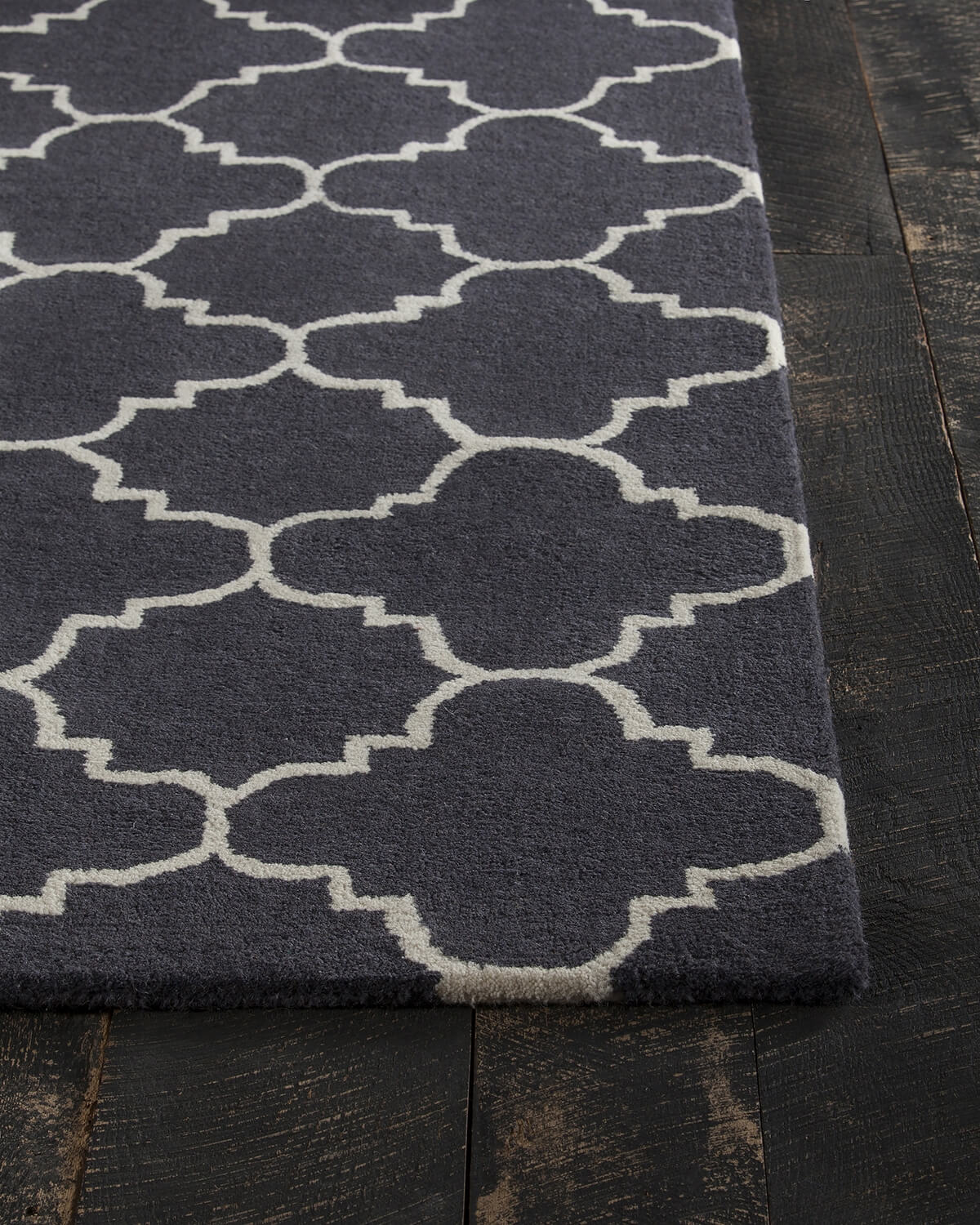 Davin Rectangular Wool Handmade Rug, 5' x 7'