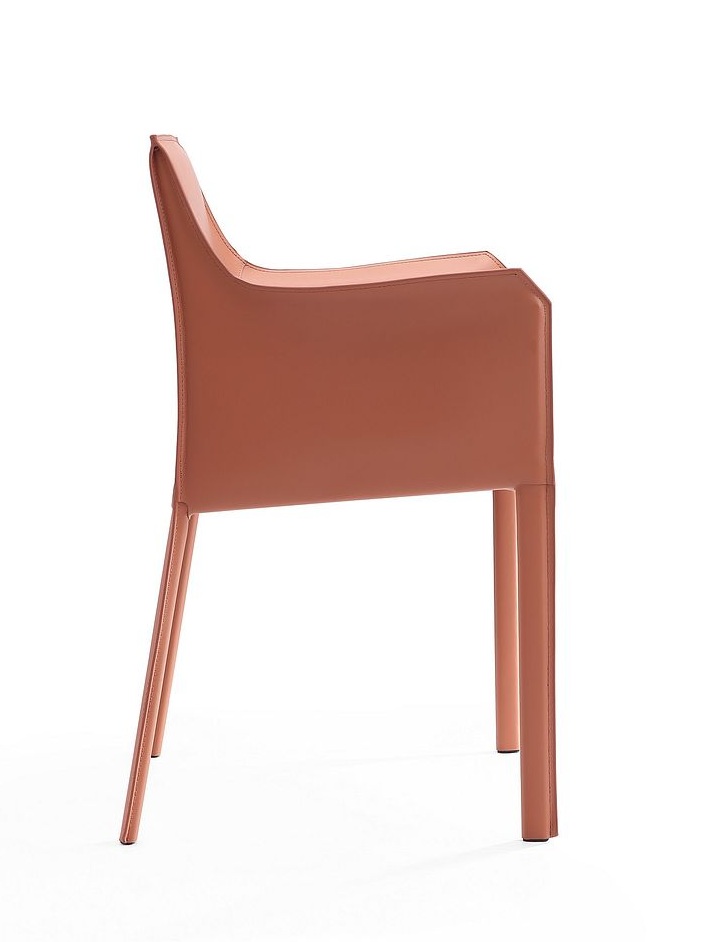 Manhattan Armchair, Clay