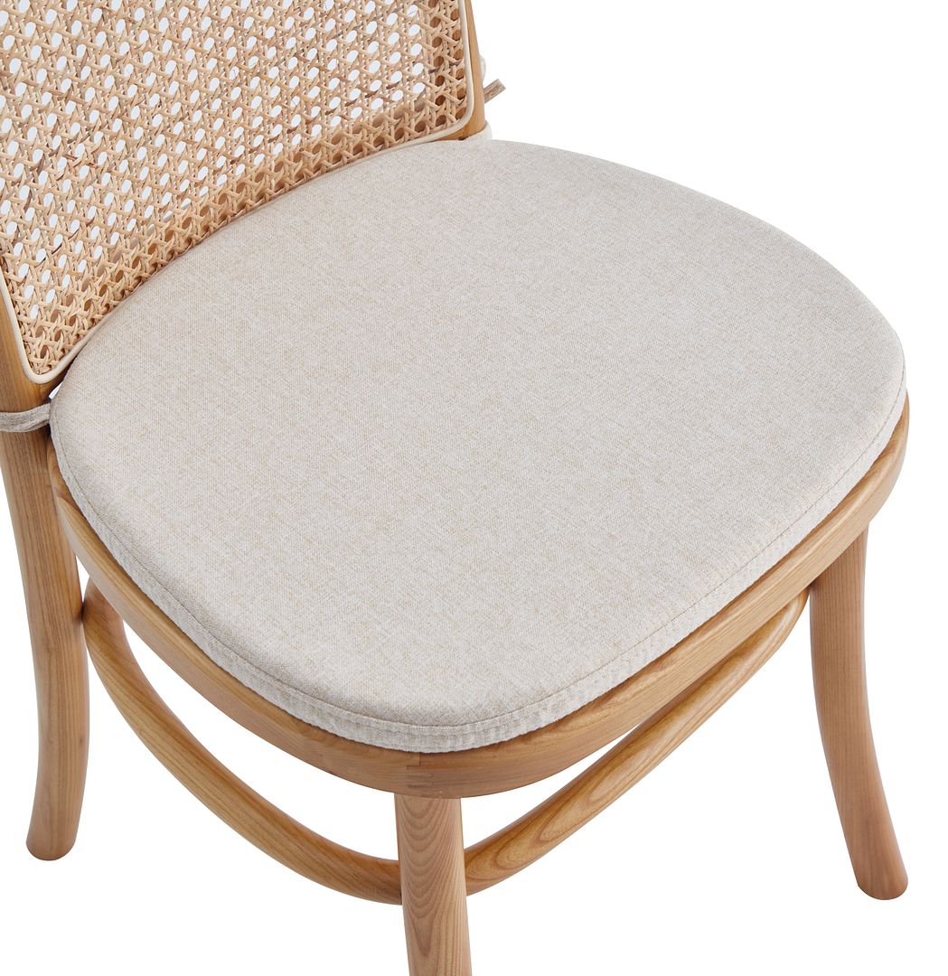 Paragon Dining Chair 1.0 w/Cream Cushions