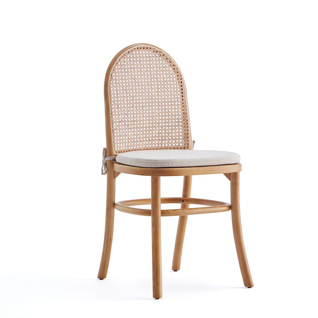 Paragon Dining Chair 1.0 w/Cream Cushions