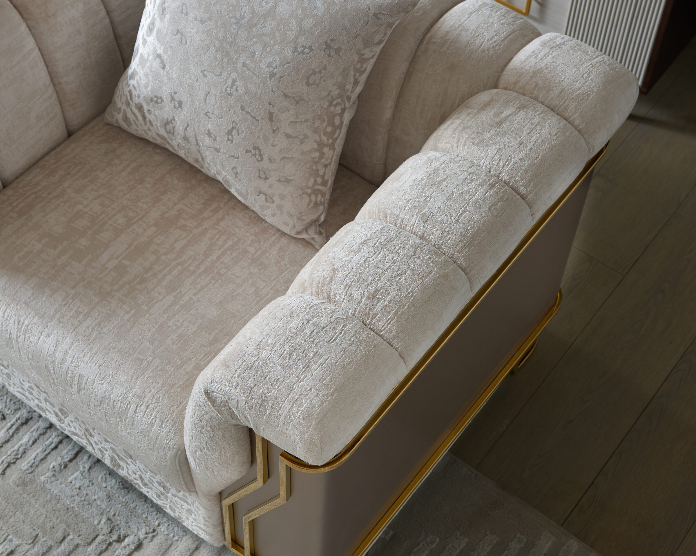 Chateau Living Room Set