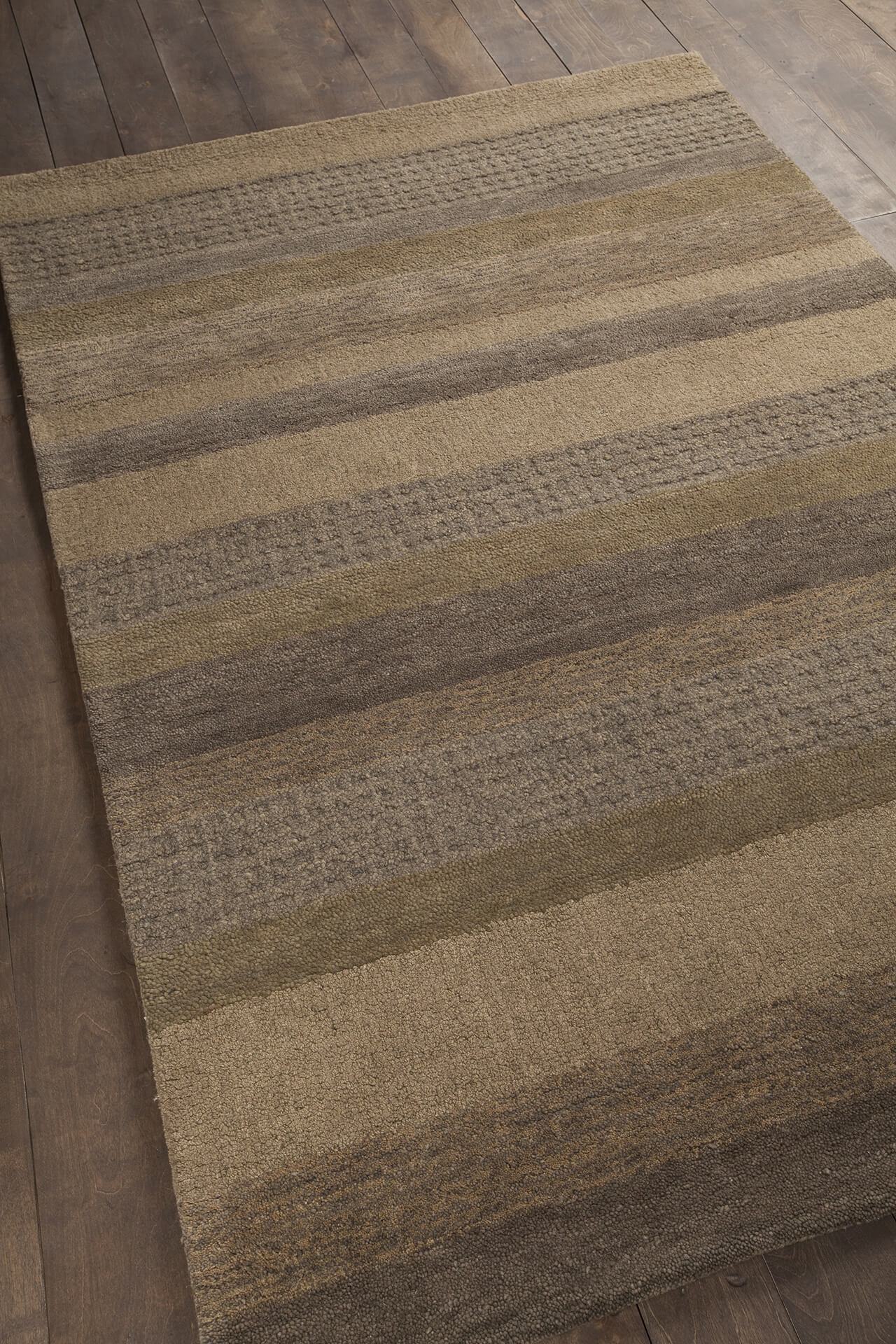 Dejon Wool Rectangular Handmade Rug