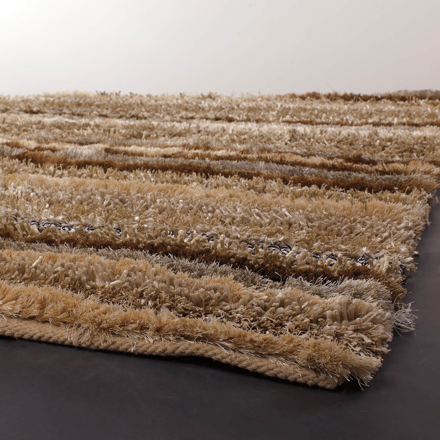 Delight Polyester Rectangular Handmade Rug, 5' x 7'6"