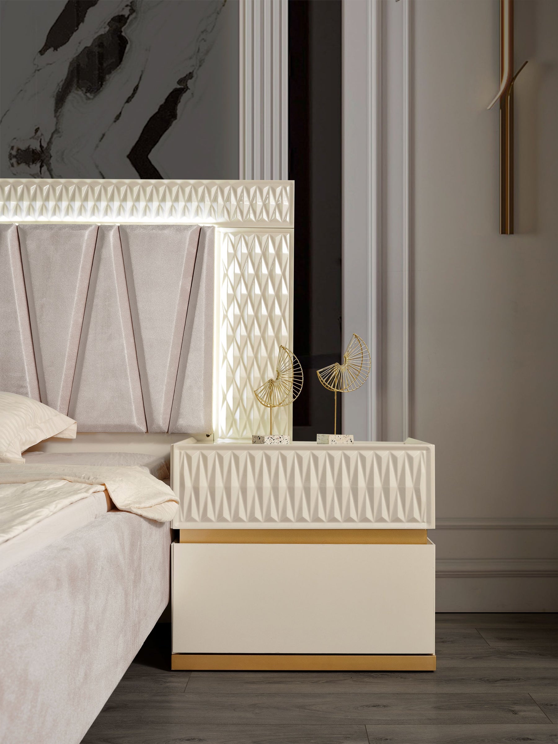 Delfano 2-Drawer Wood Veneer Nightstand