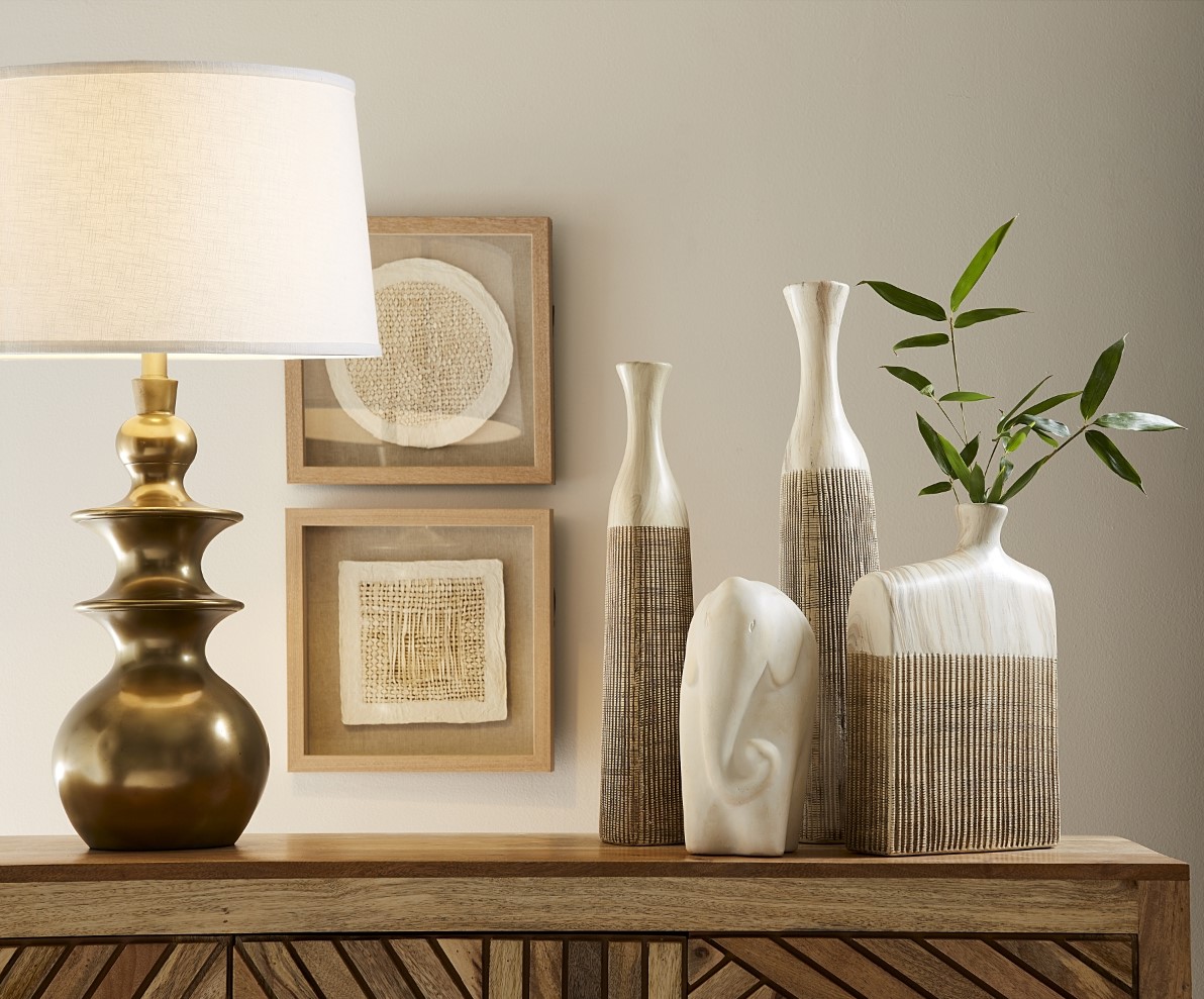 Depiction Table Lamp