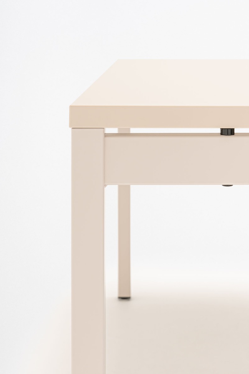 Ogi Y Office Single Straight Desk