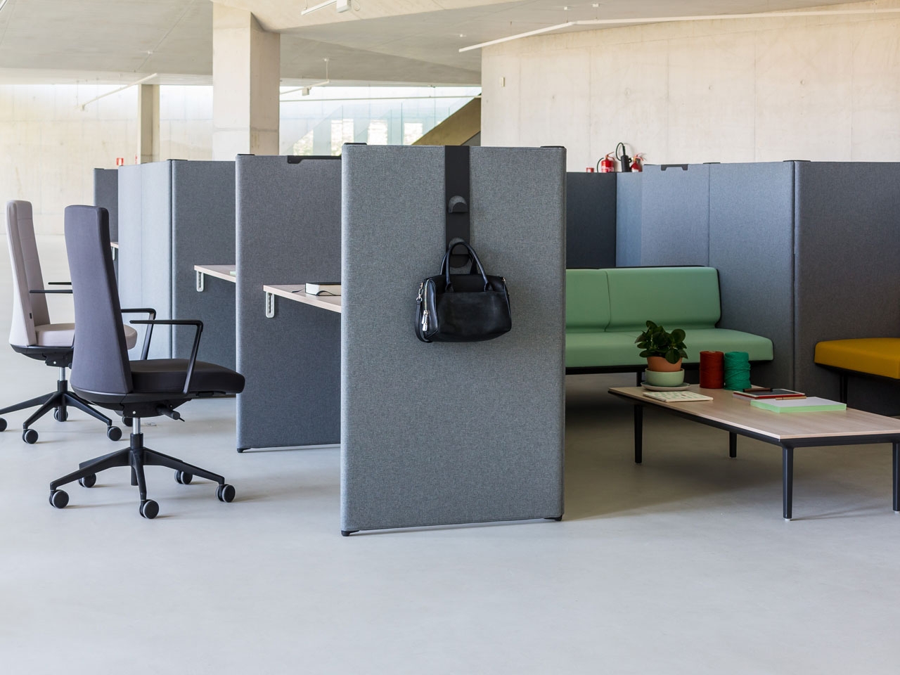Link Customizable Office Modular Screen System