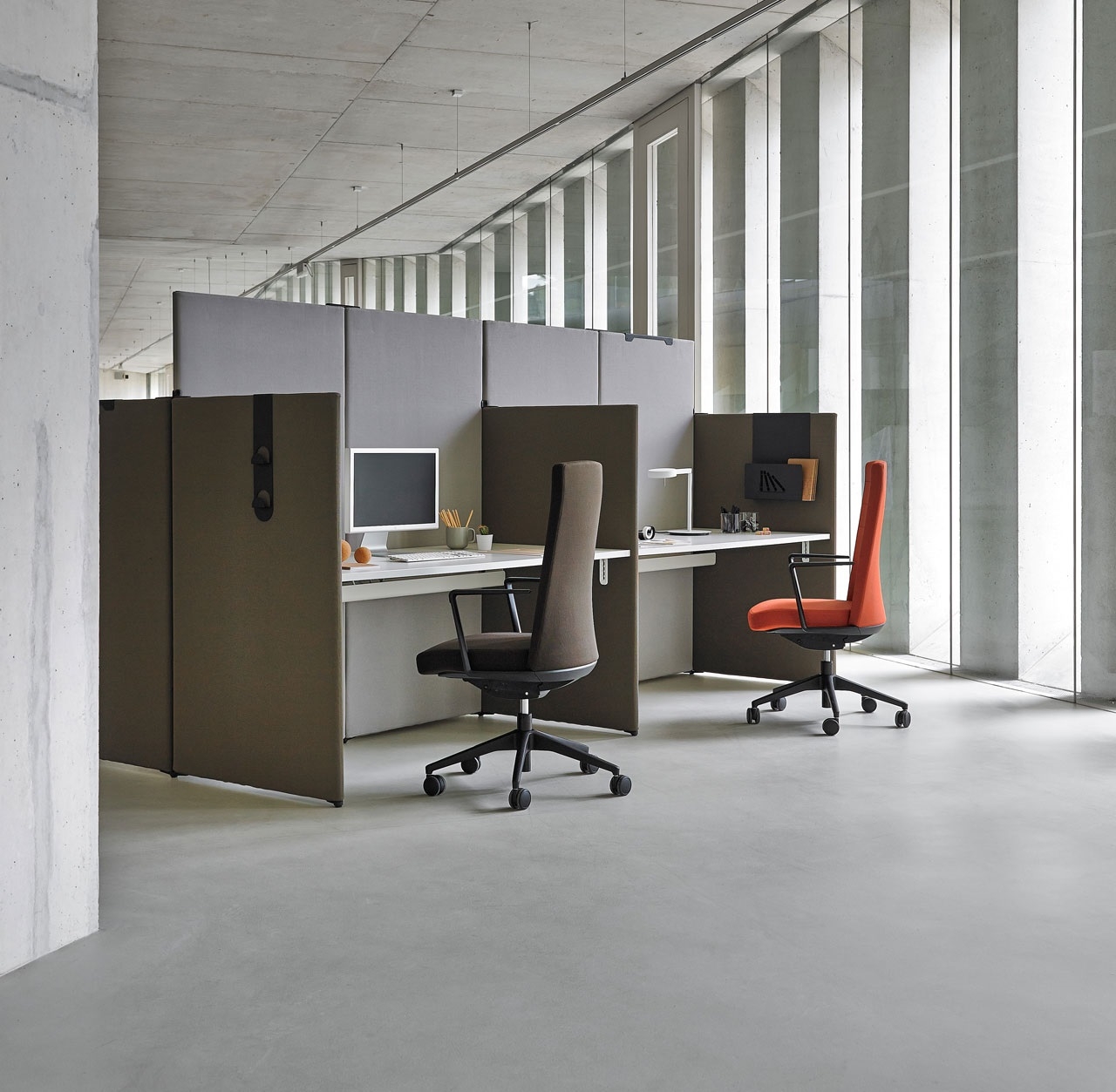 Link 4-Person Office Modular Screen System, Composition 2