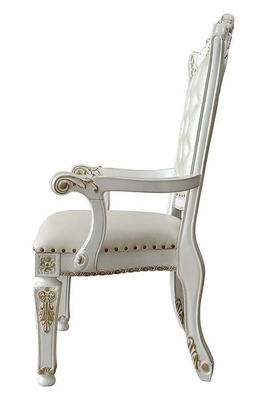 Vendom 136" Wood Extendable Dining Room Set
