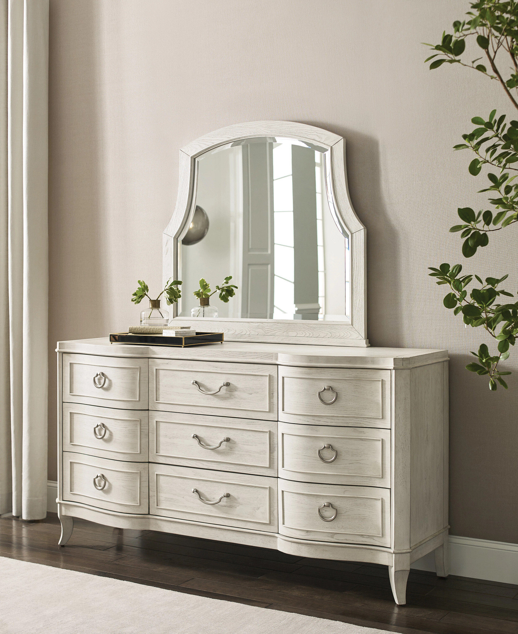 Harmony Emelie Wood Dresser w/9 Drawers