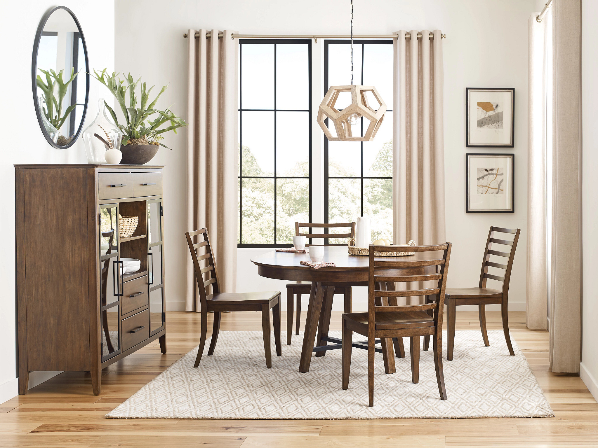 Abode Salter/Frisco Round Wood Extendable Dining Room Set