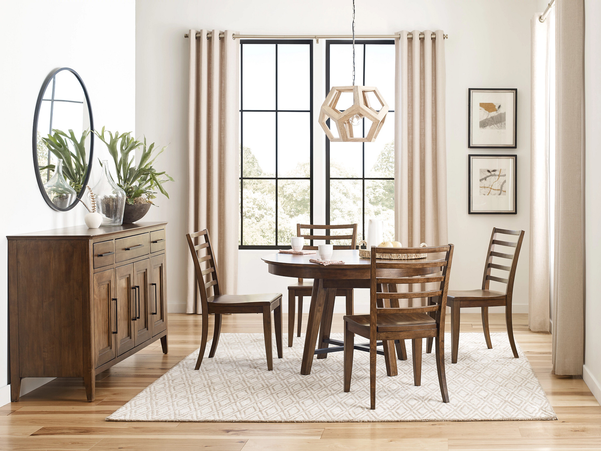 Abode Salter/Frisco Round Wood Extendable Dining Room Set