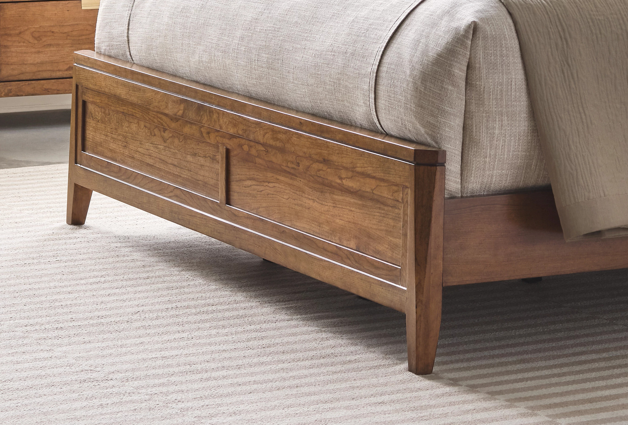 Aspire Lineage Wood Panel Bedroom Set