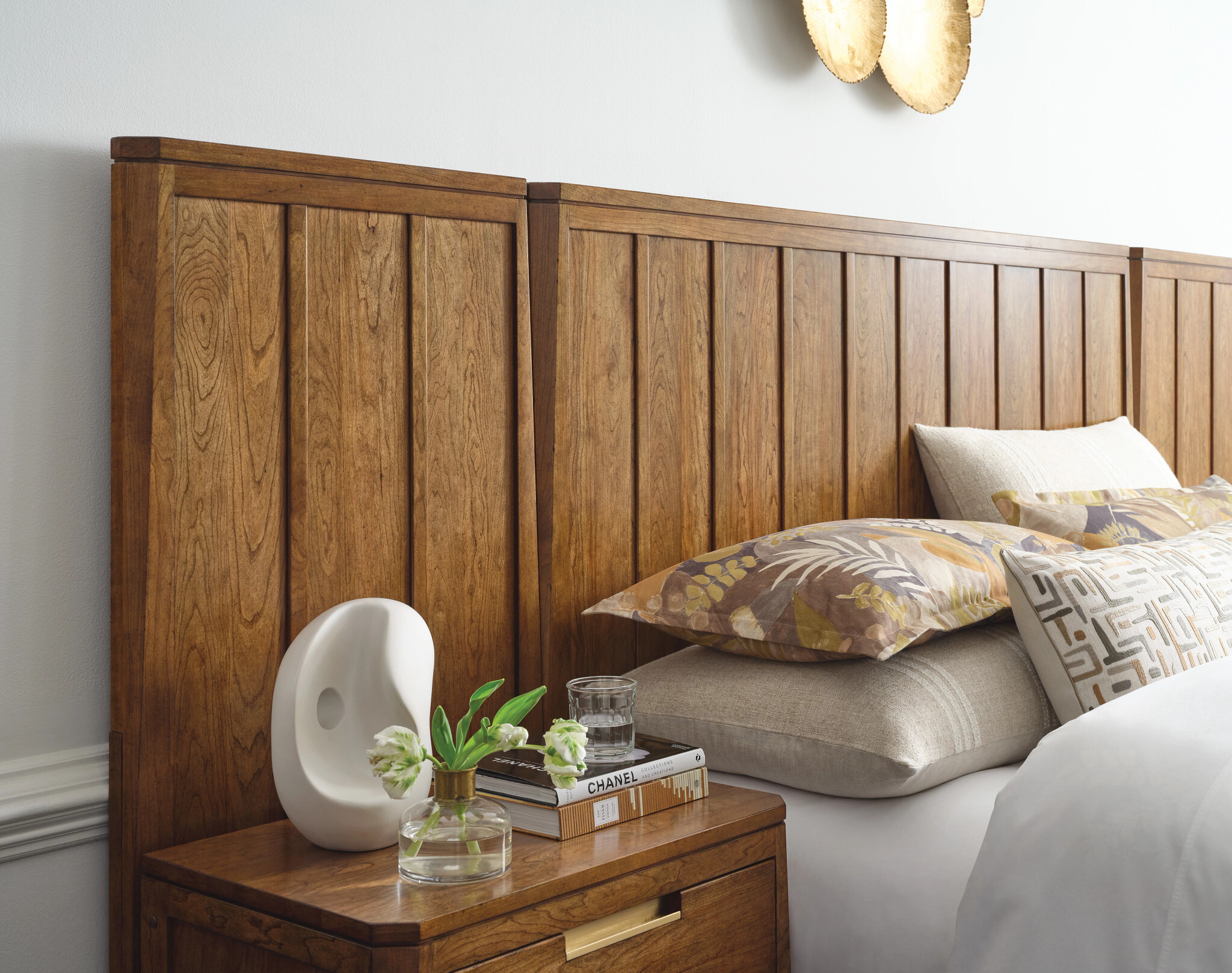 Aspire Lineage Wood Panel Bedroom Set