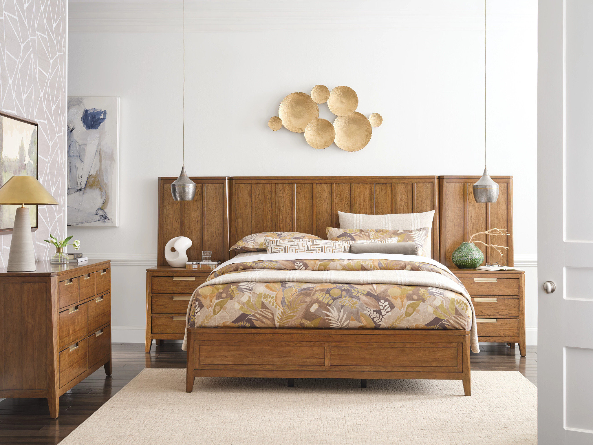 Aspire Lineage Wood Queen Size Panel Bed