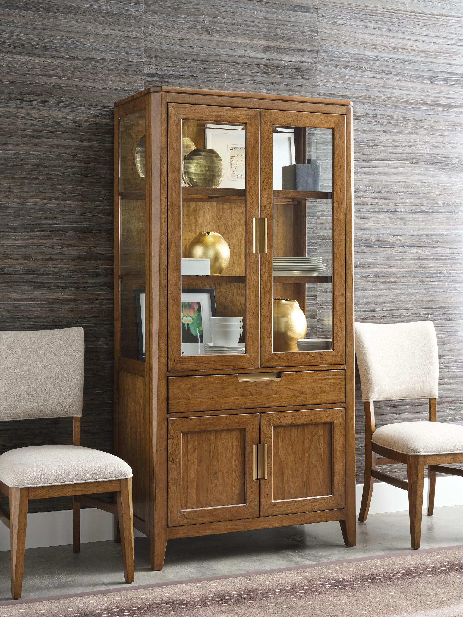 Aspire Array/Caton Round Wood Dining Room Set