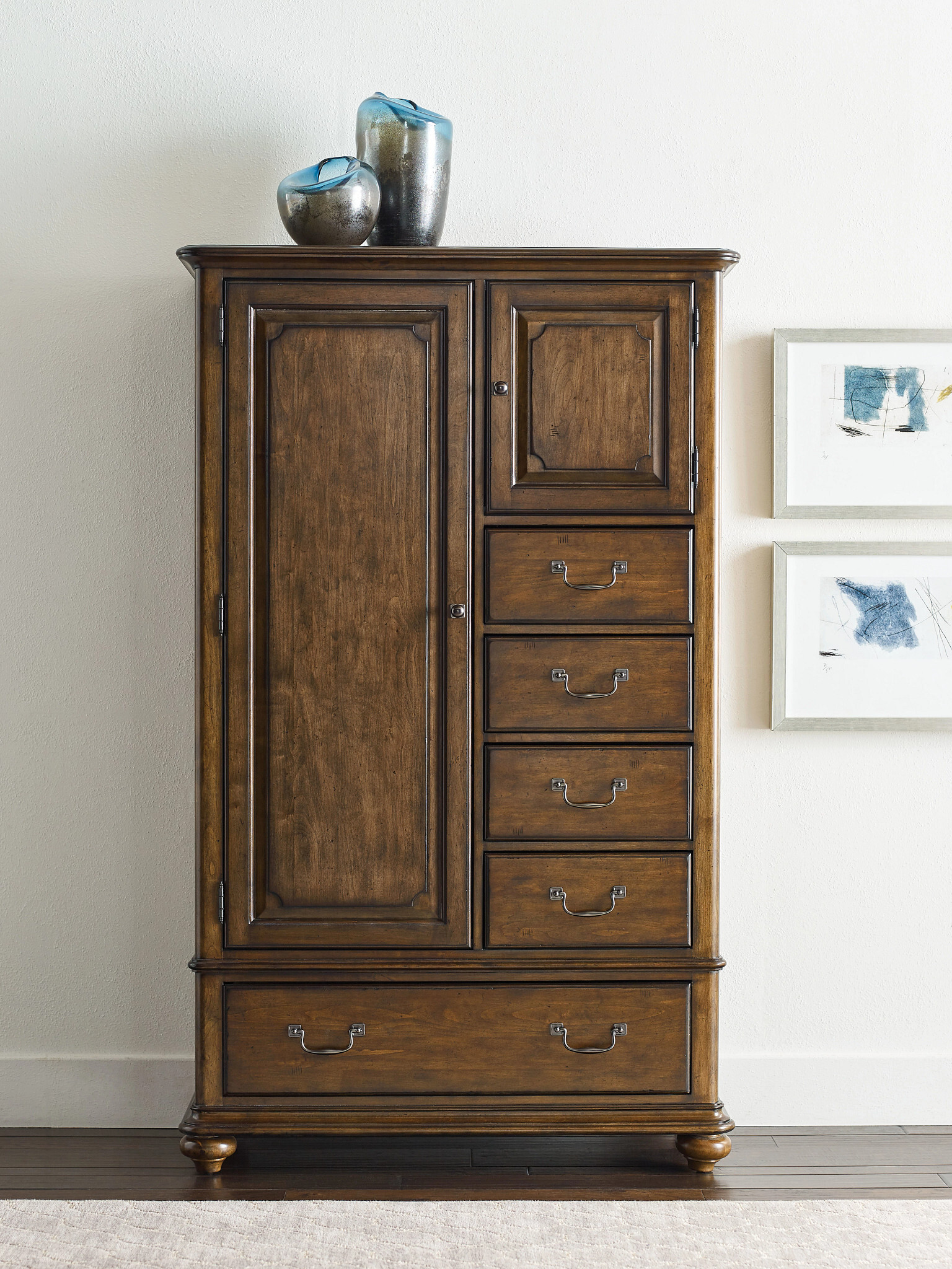 Commonwealth Allenby Wood Panel Bedroom Set