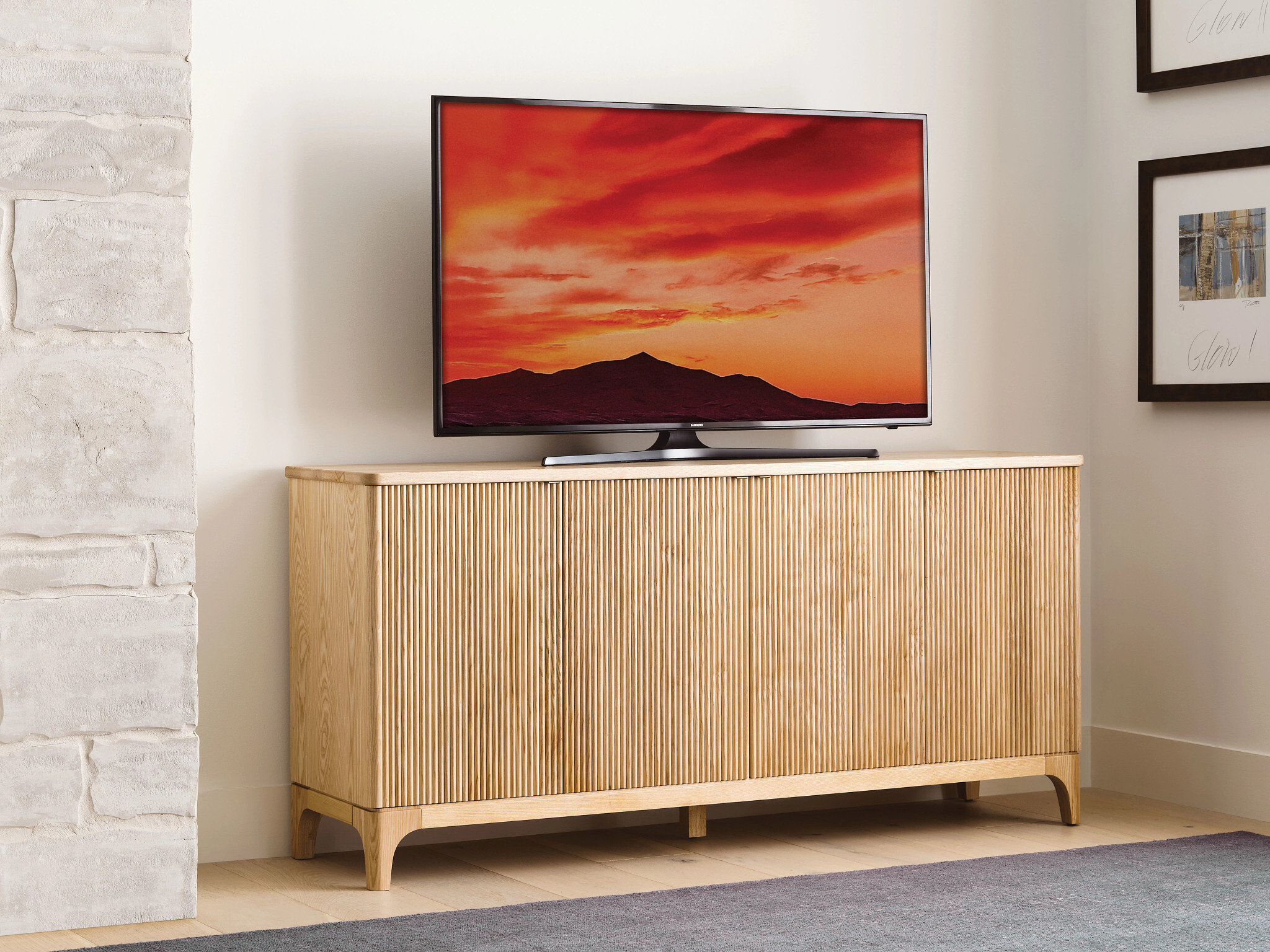 Essence Newfield Wood Console w/4 Doors & Drawer