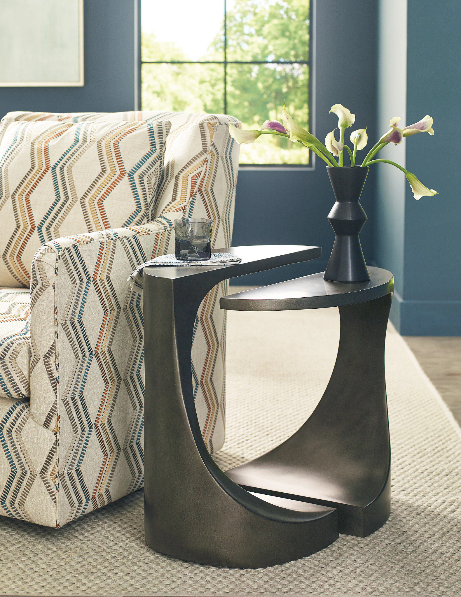 Hammary Hidden Treasures Chairside Table