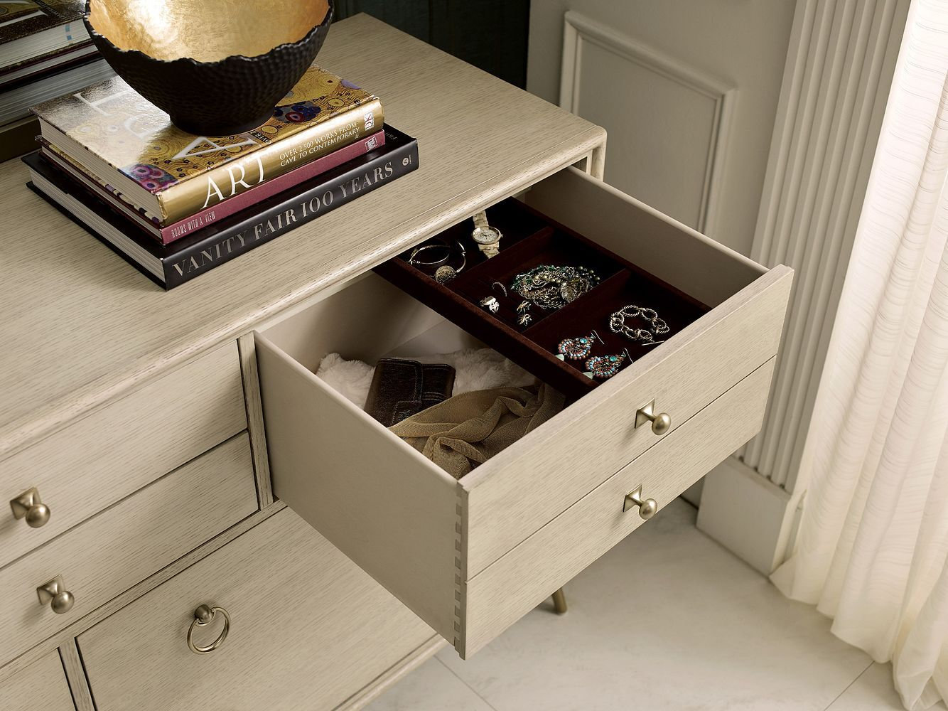 Lenox Straddella Wood/Metal Dresser w/8 Drawers