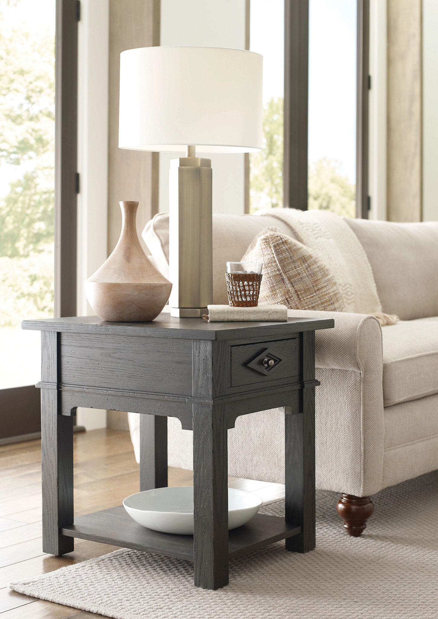 Chairside Hammary Lillith And Table
