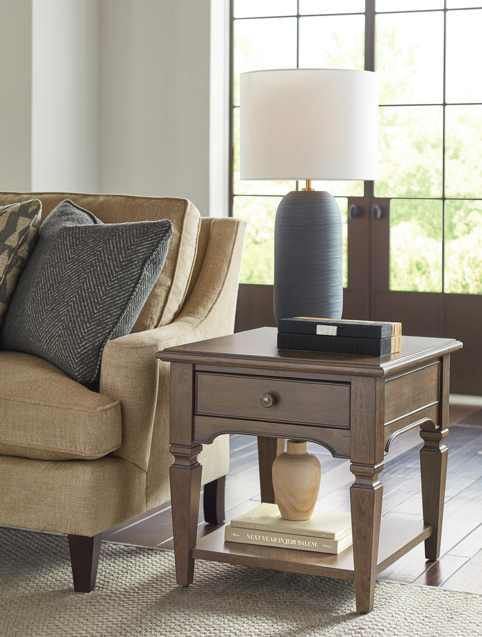 Living Room Hammary Maribelle Rectangular Wood And Table w/Drawer