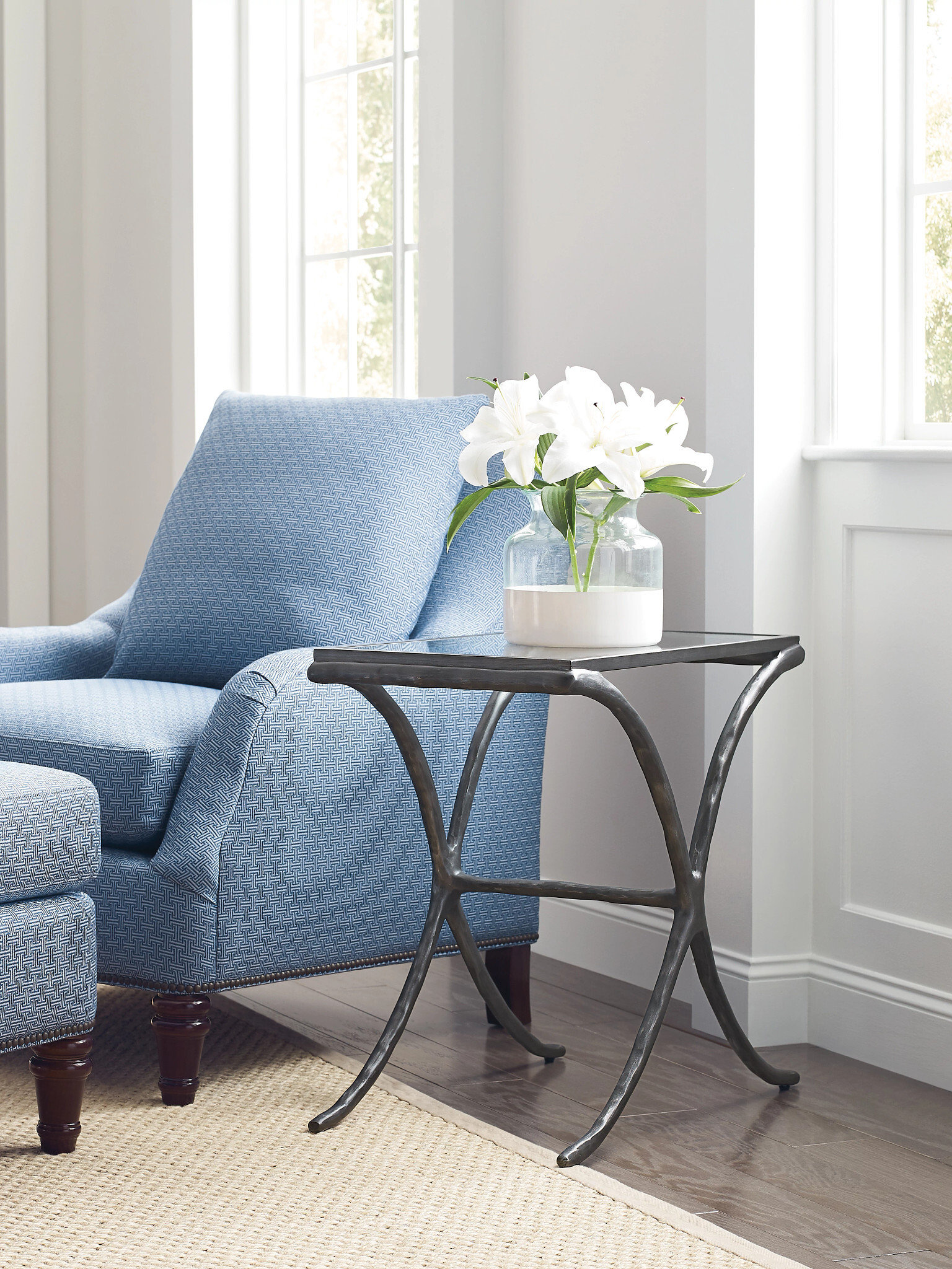 Milan Acquisitions Rectangular Metal/Glass Chairside Table