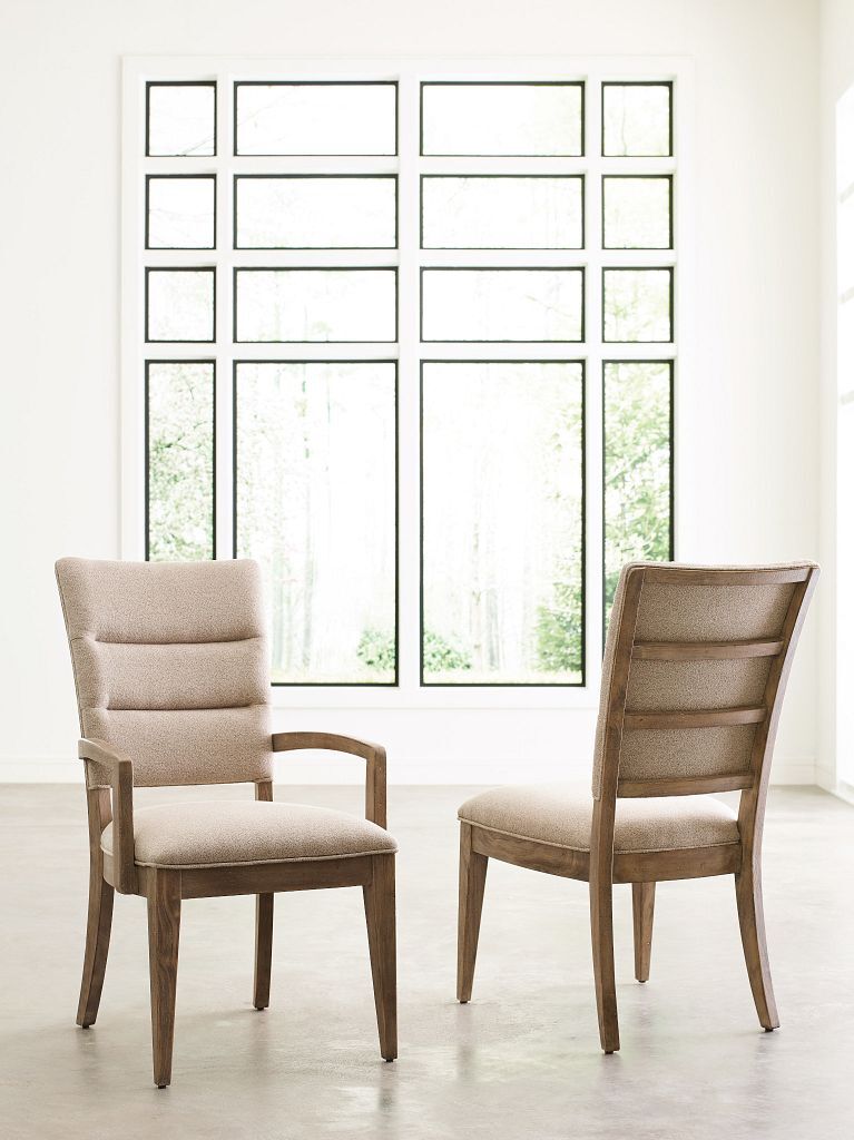 Modern Forge Lindale Round Wood Extendable Dining Room Set