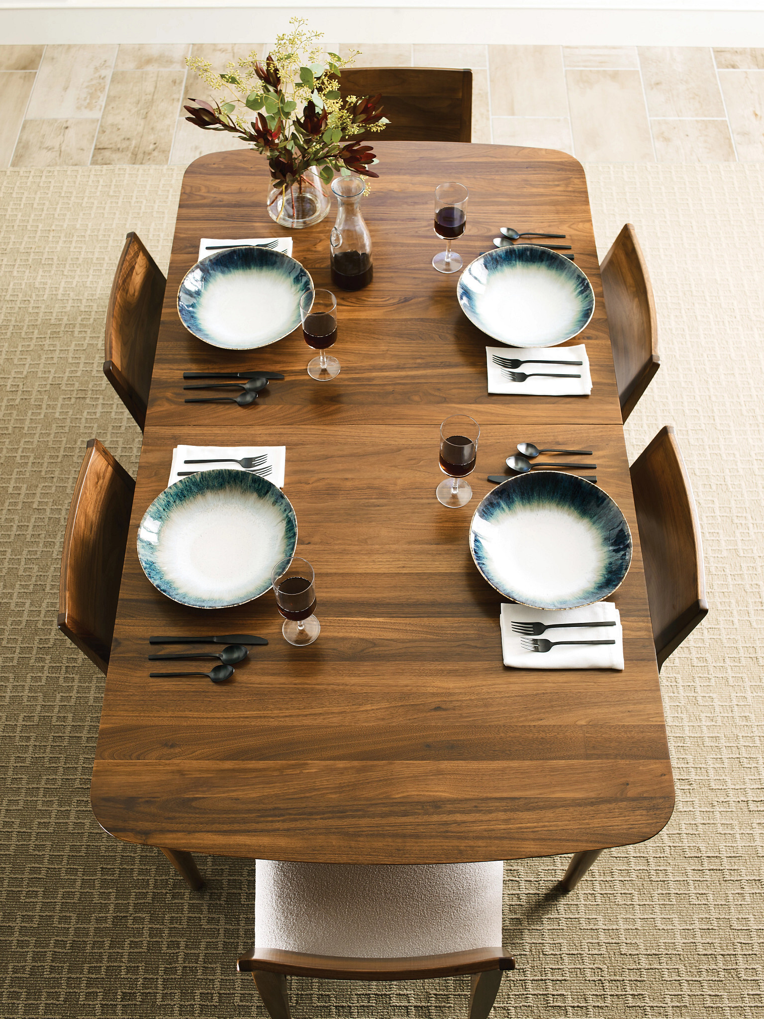 Monogram Hudson/Mackie Rectangular Wood Extendable Dining Room Set
