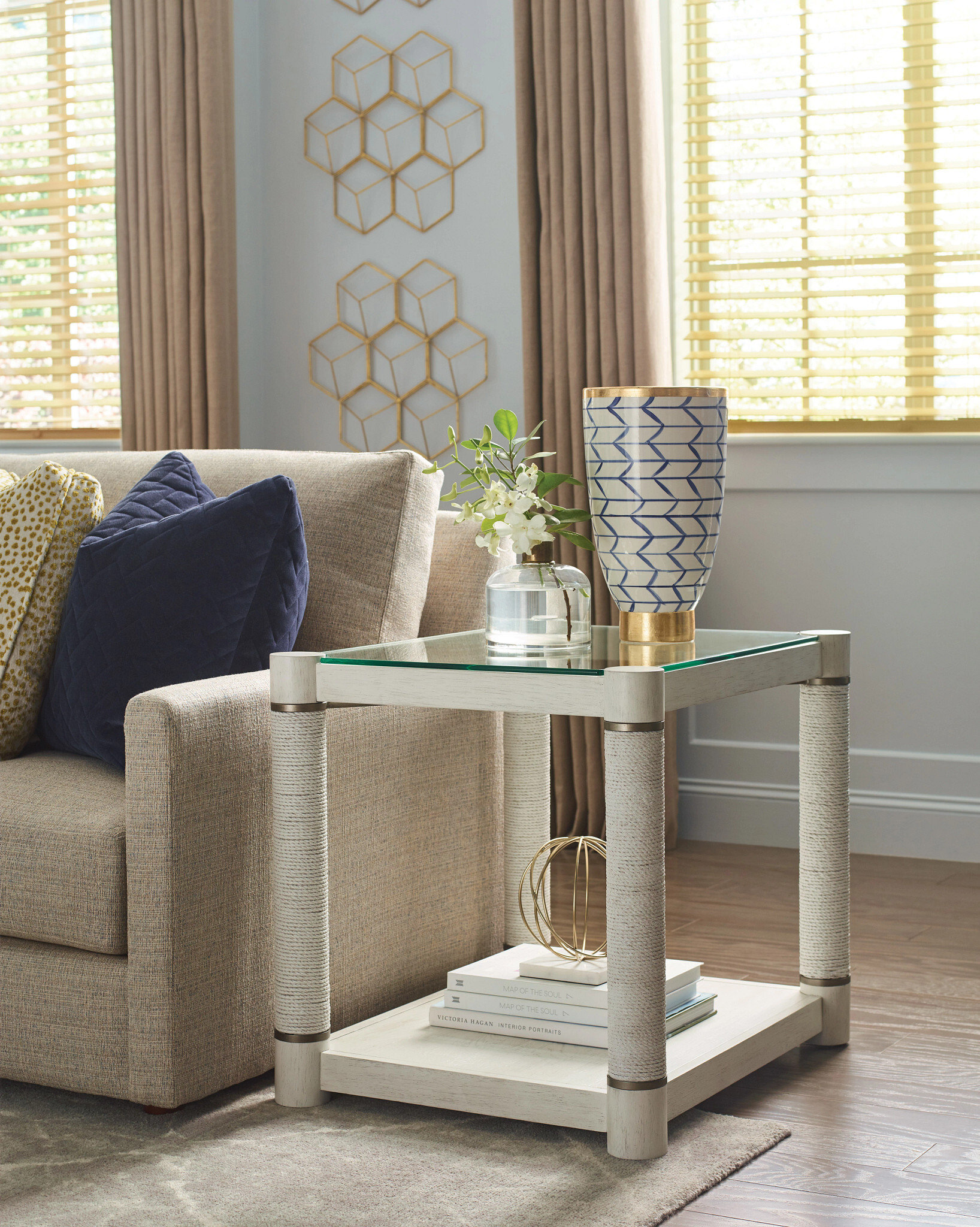 Hammary Pavilion Rectangular Wood/Glass and Table