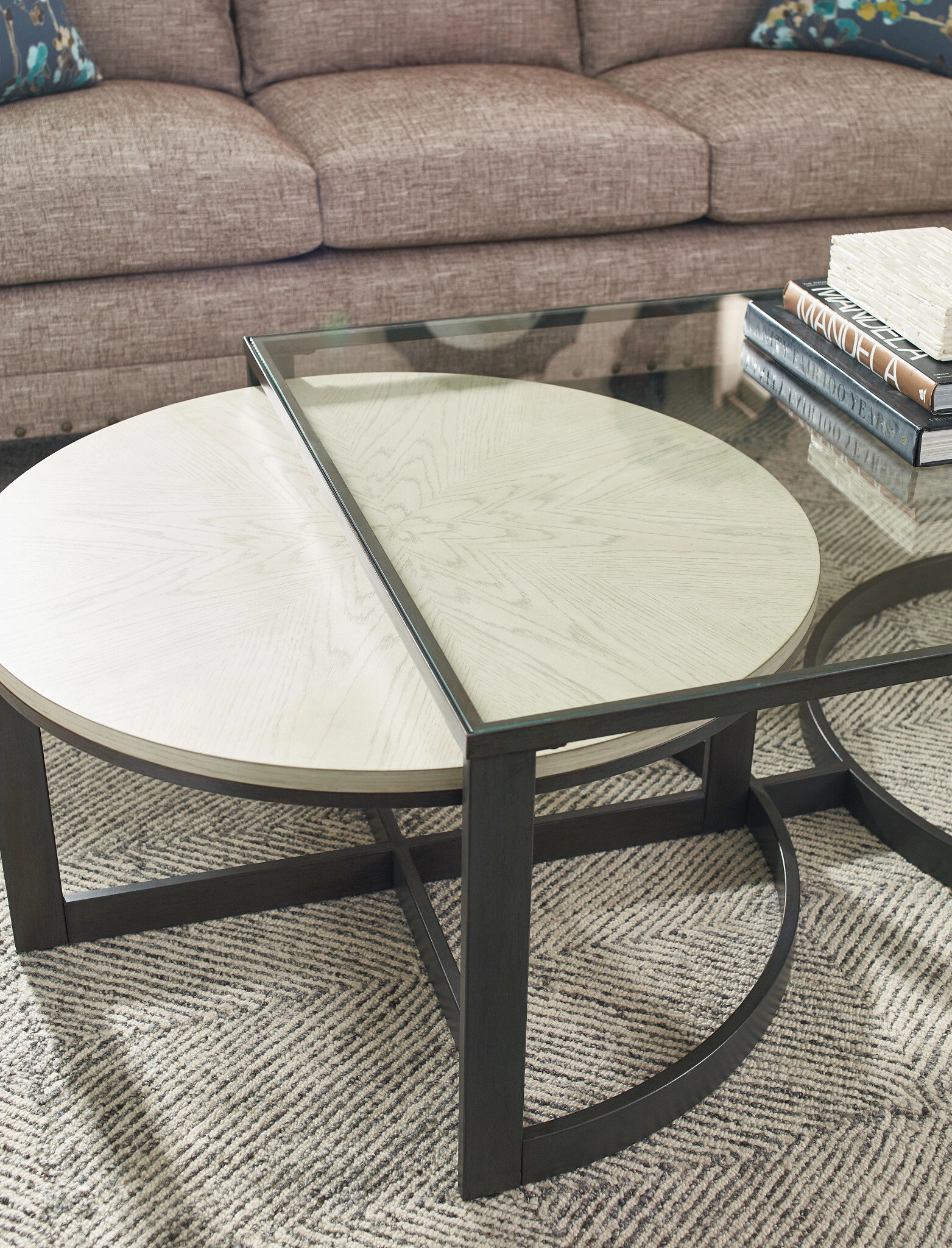 NESTING COFFEE TABLE