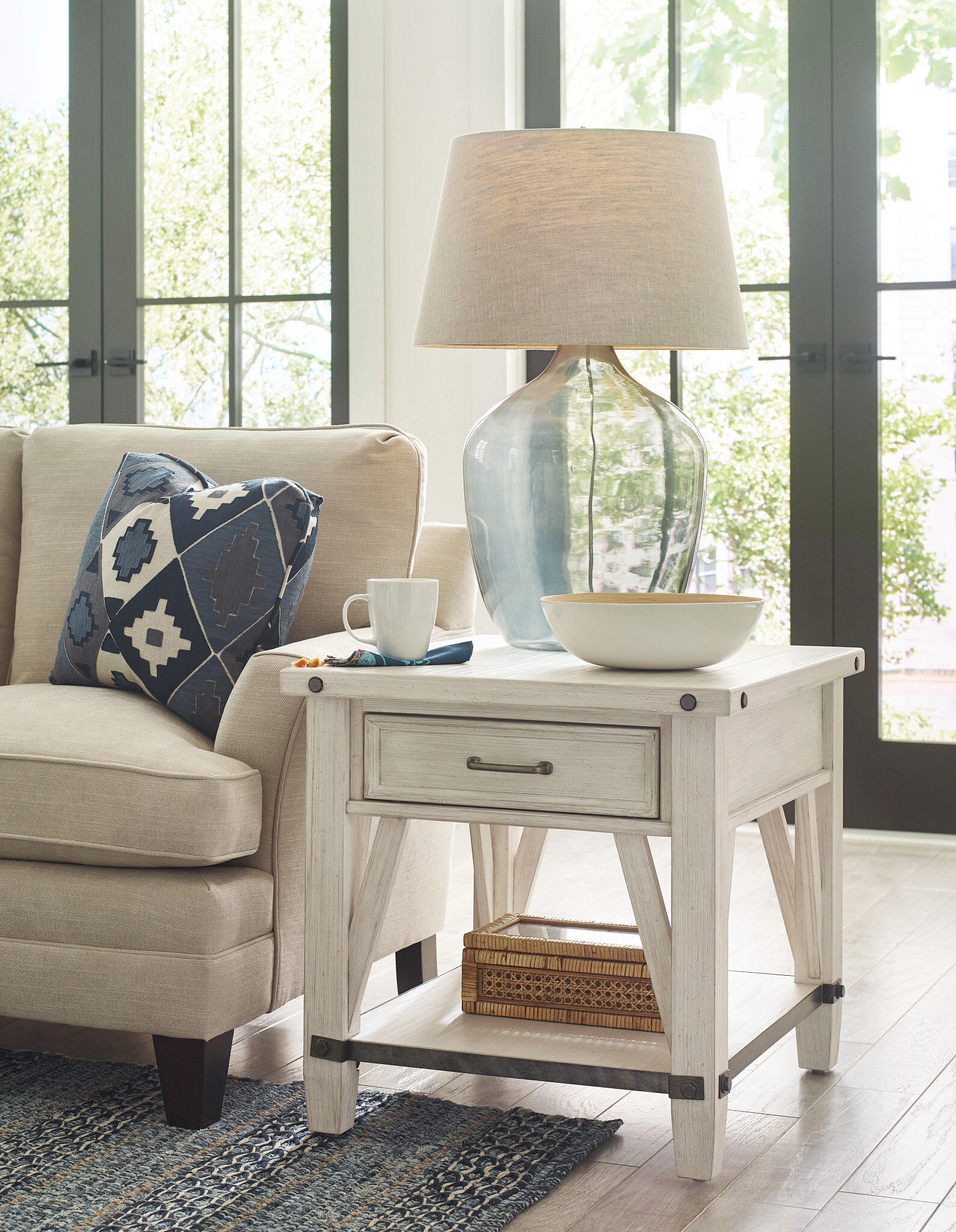 Hammary Richter Wood End Table w/Drawer